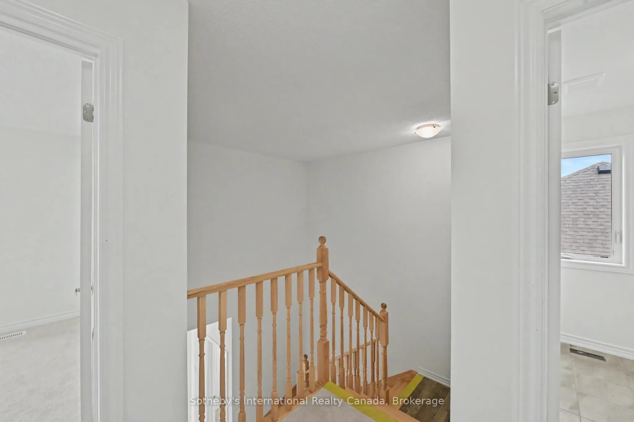 9 Hillcroft Way