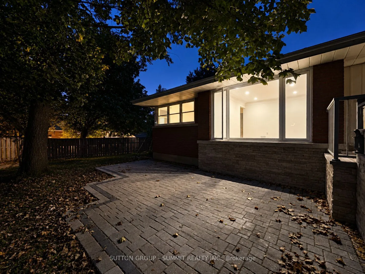 9 Grenadier Drive
