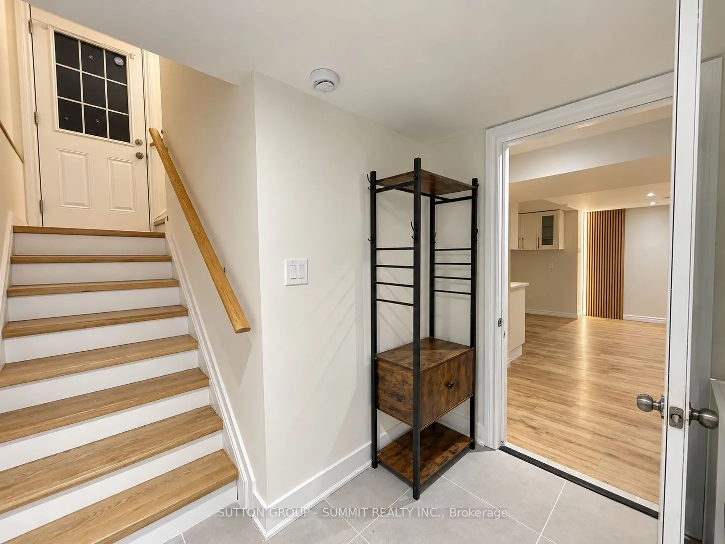 9 Grenadier Drive