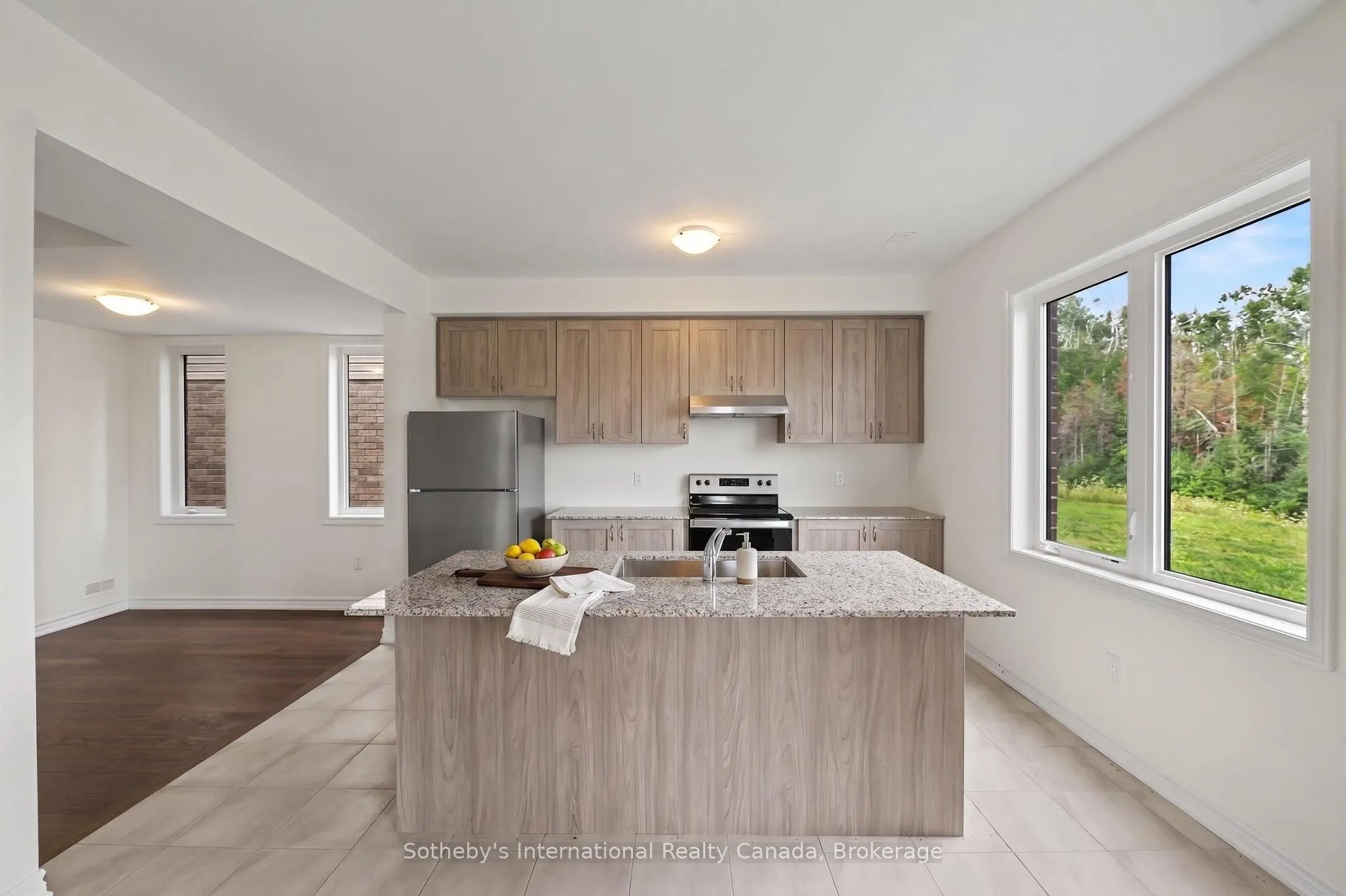 12 Hillcroft Way
