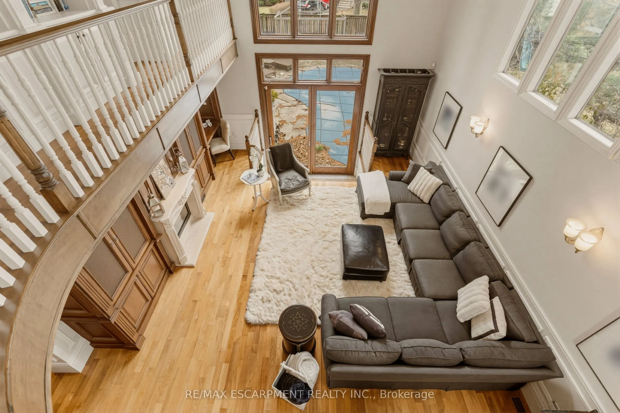 74 OAK KNOLL Drive