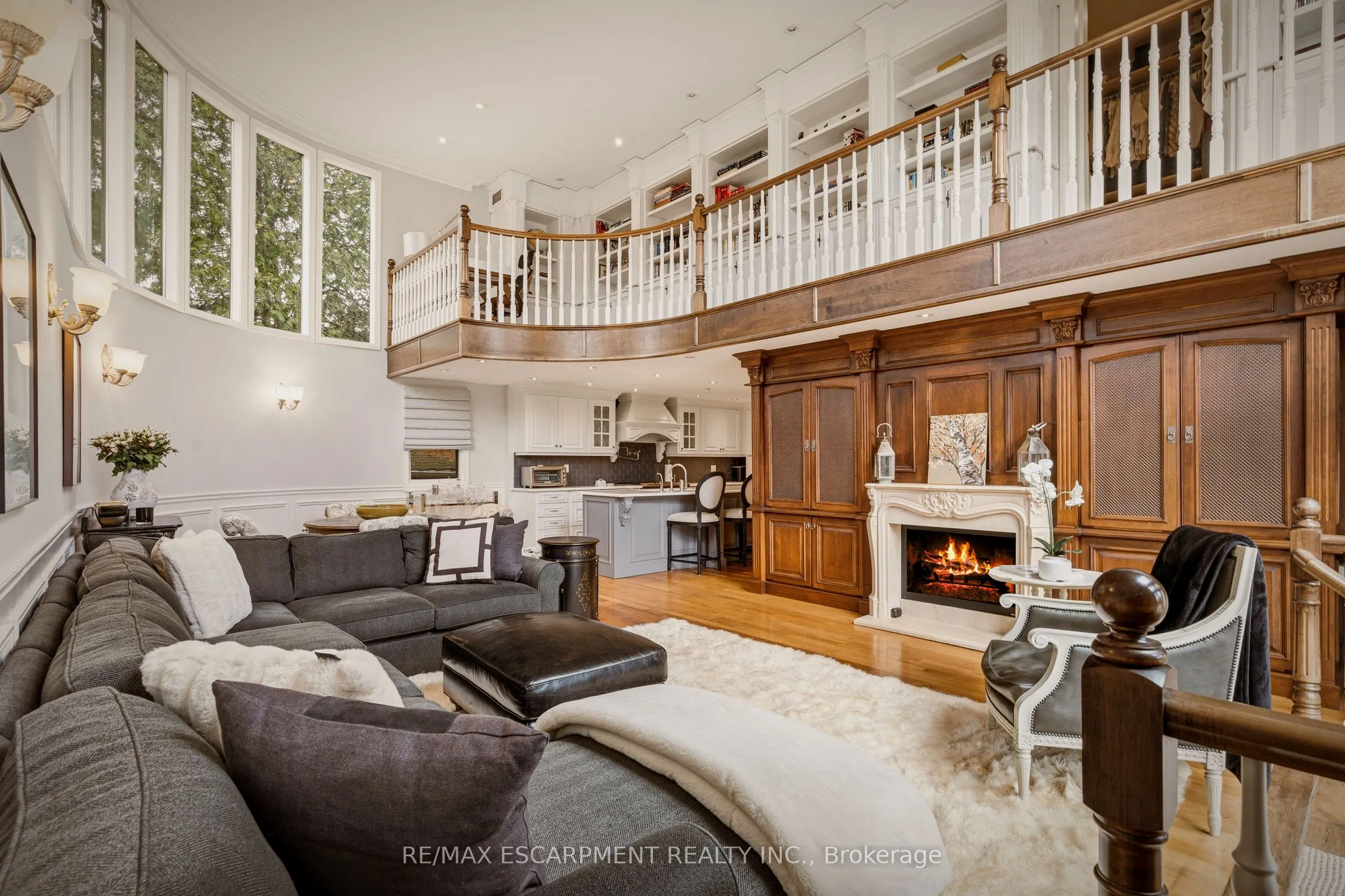 74 OAK KNOLL Drive