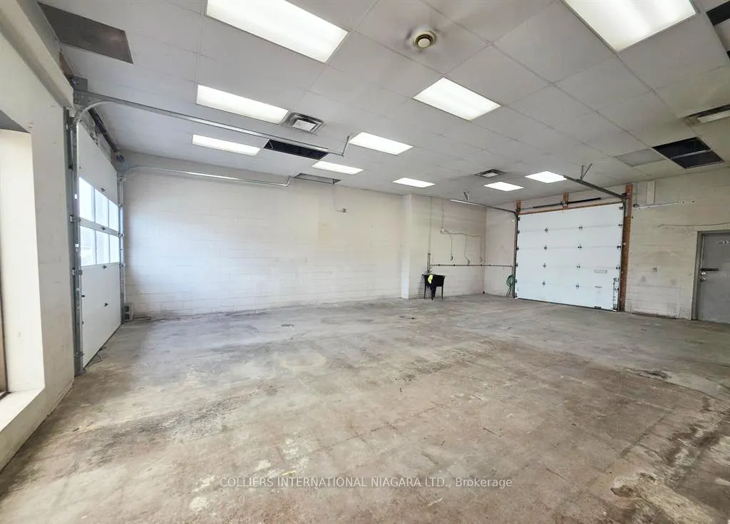 455 Merritt Street W #3