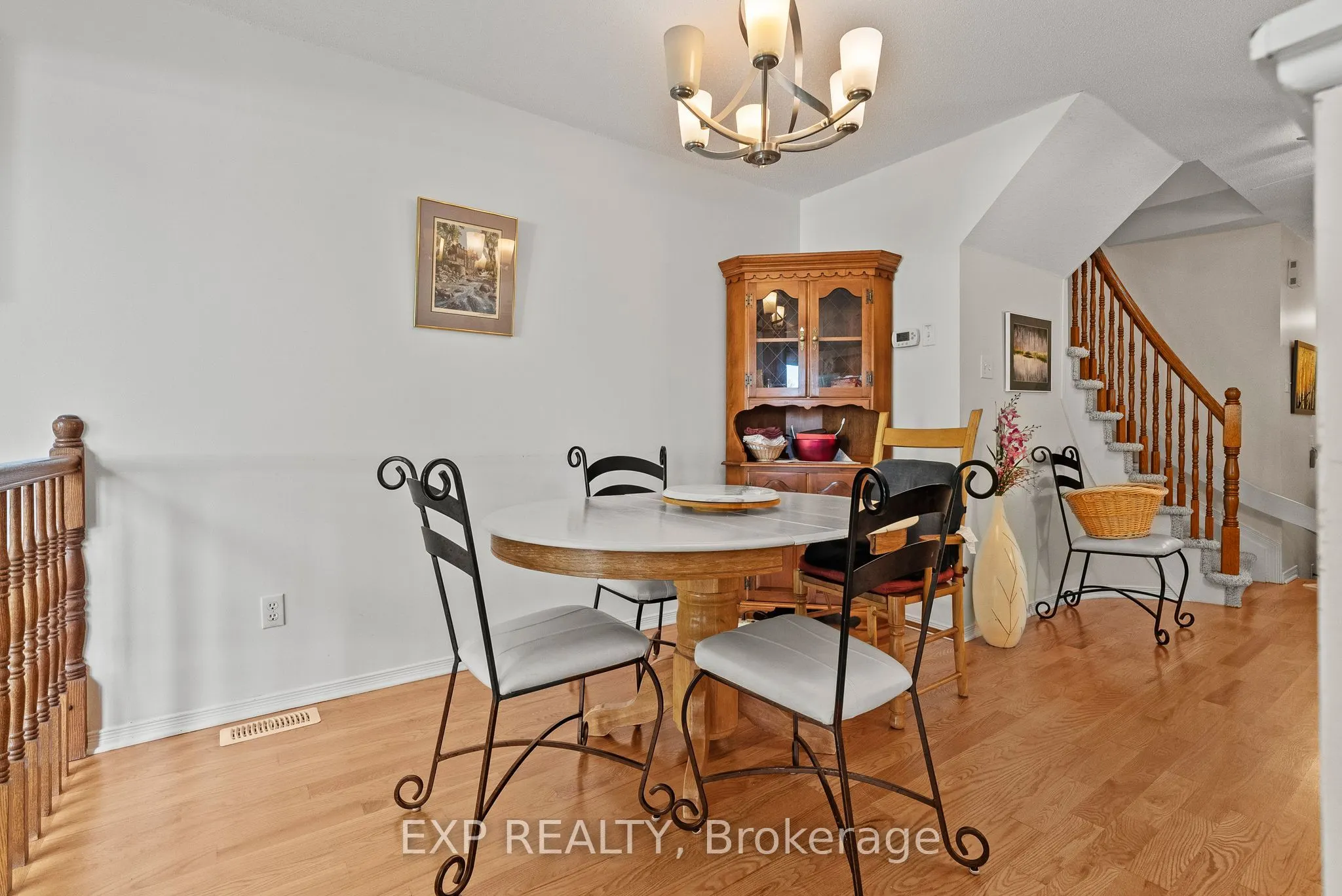 534 Lawler Crescent