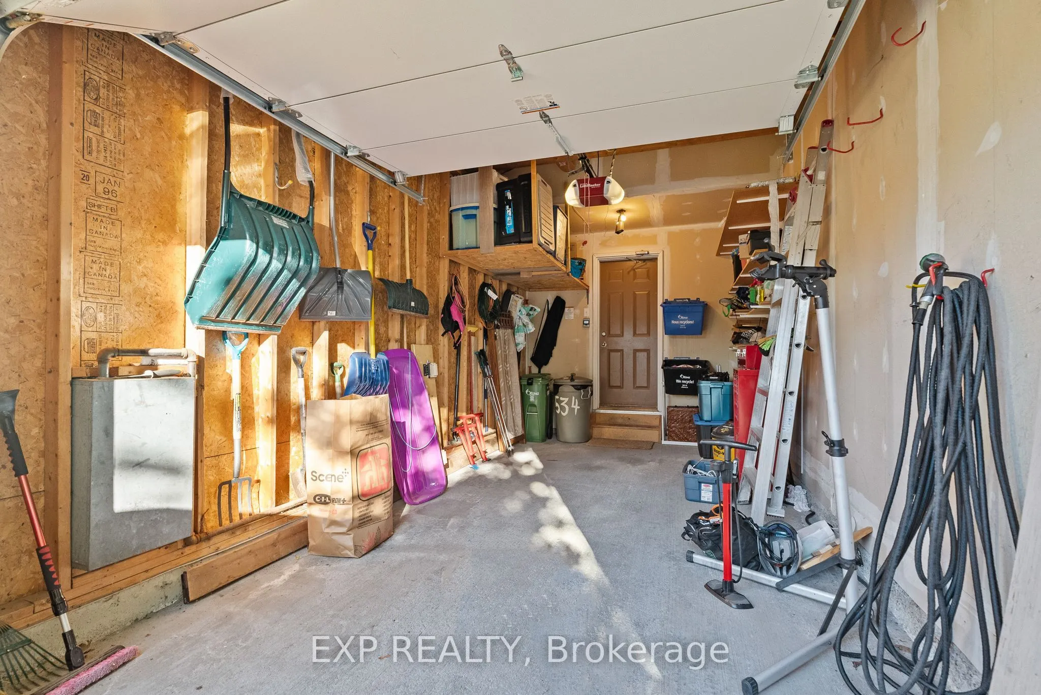 534 Lawler Crescent