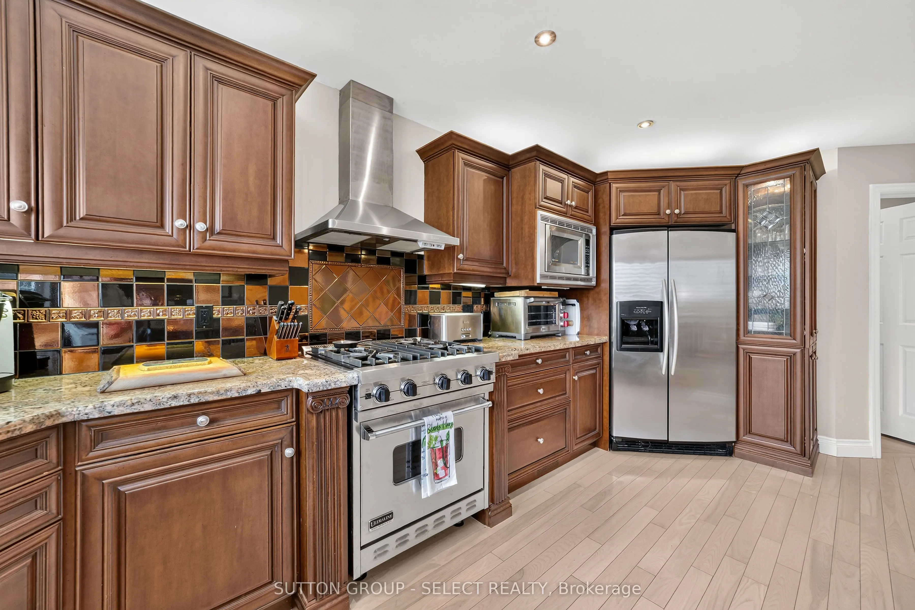 152 Albert Street #14