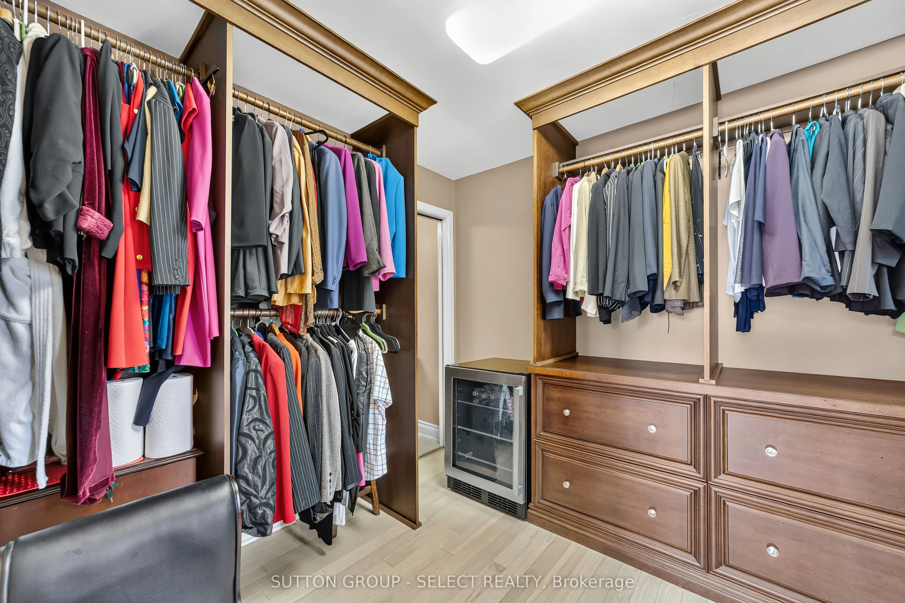 152 Albert Street #14