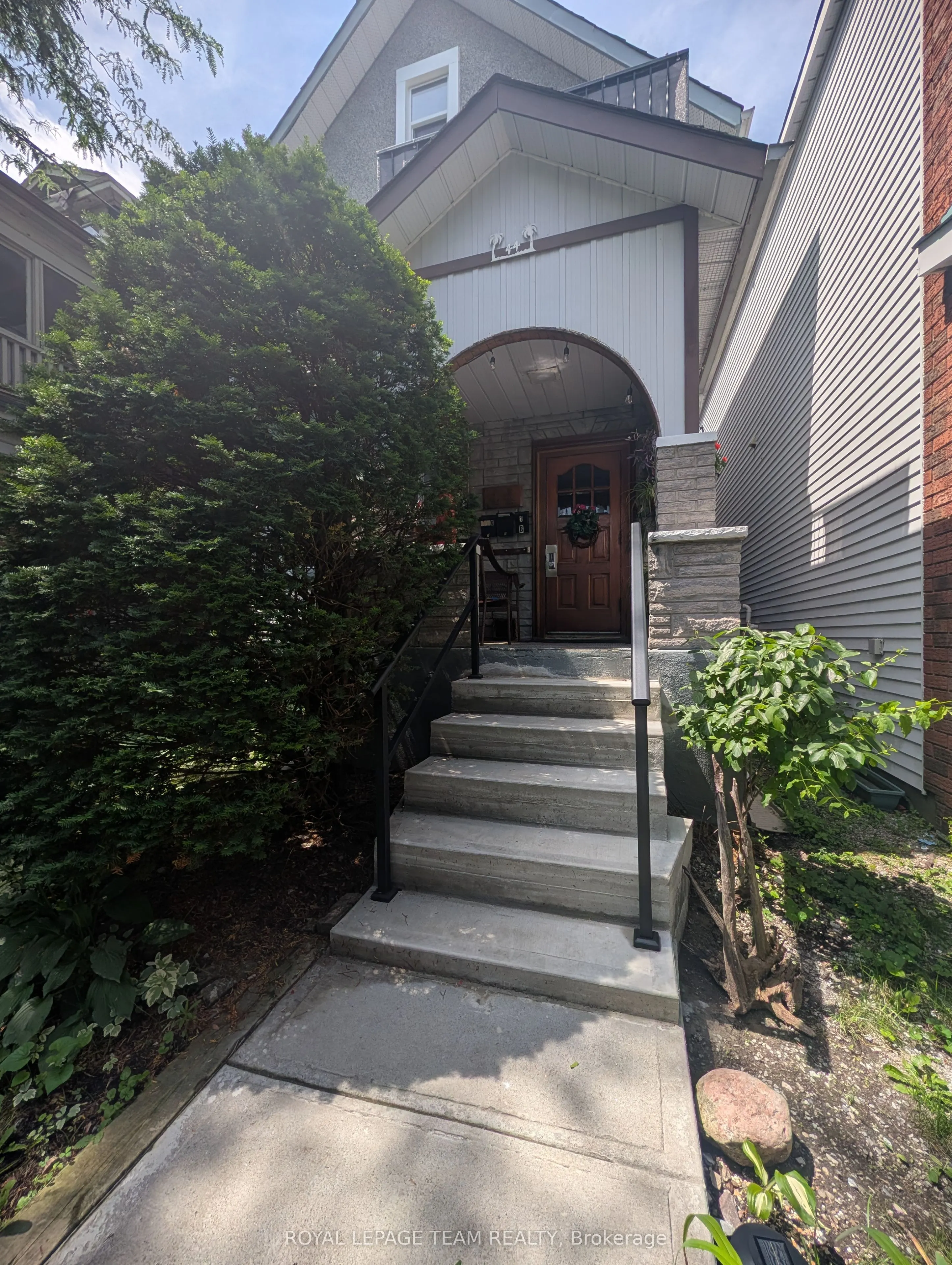 44 Spadina Avenue #Unit 2