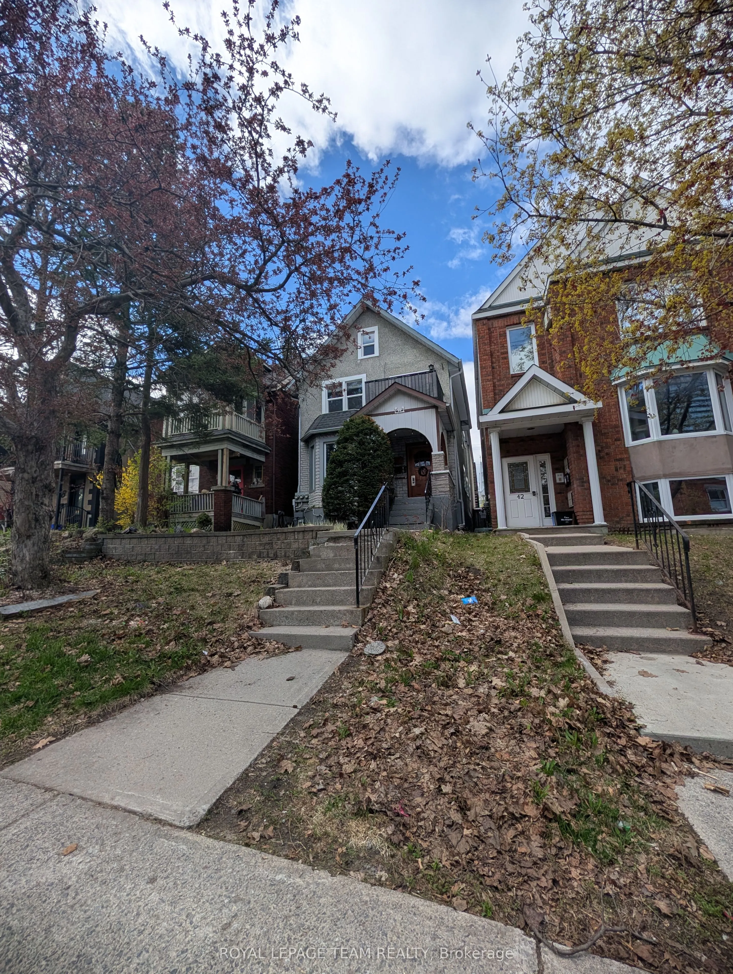 44 Spadina Avenue #Unit 2
