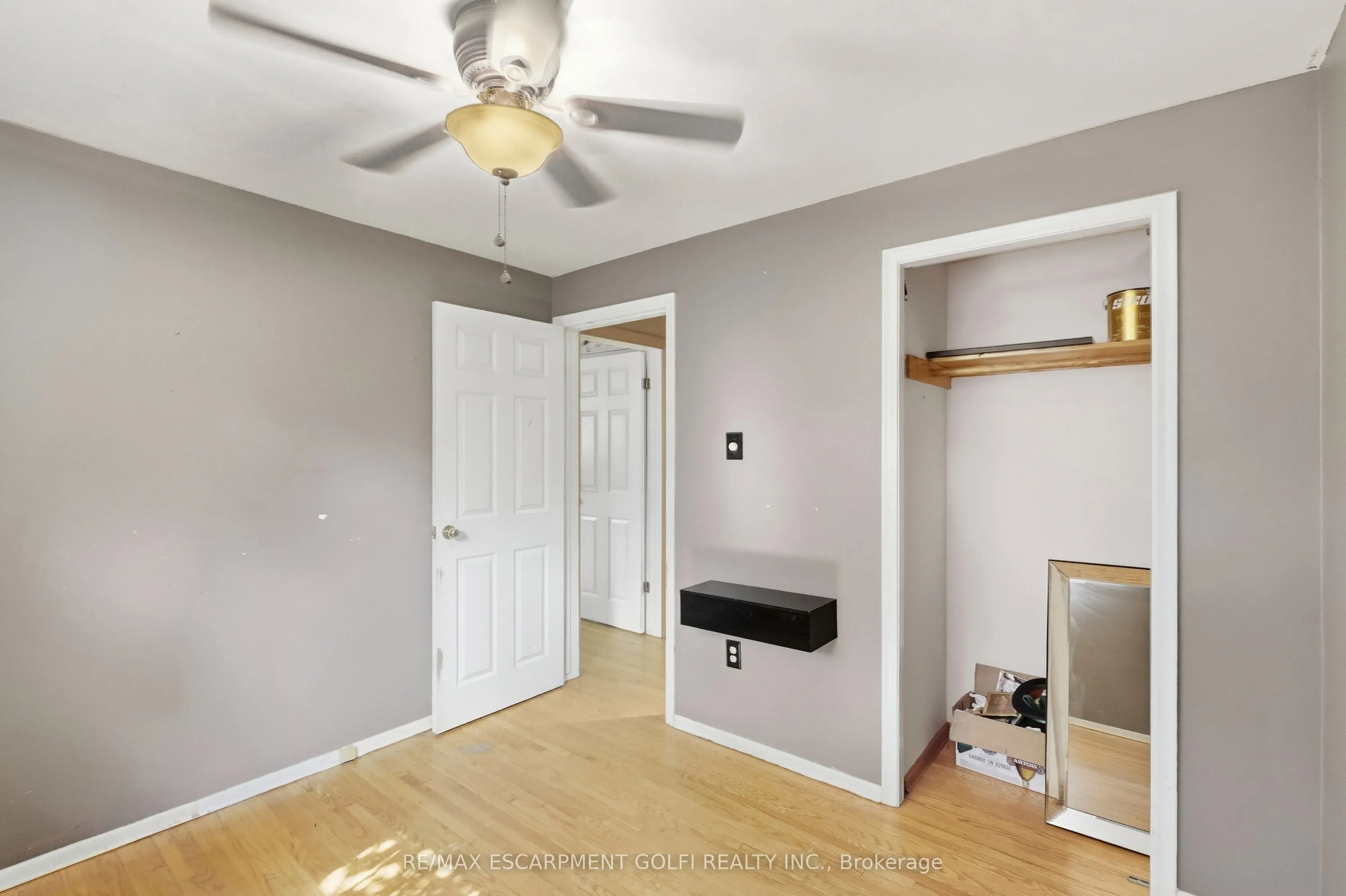 106 Victor Boulevard