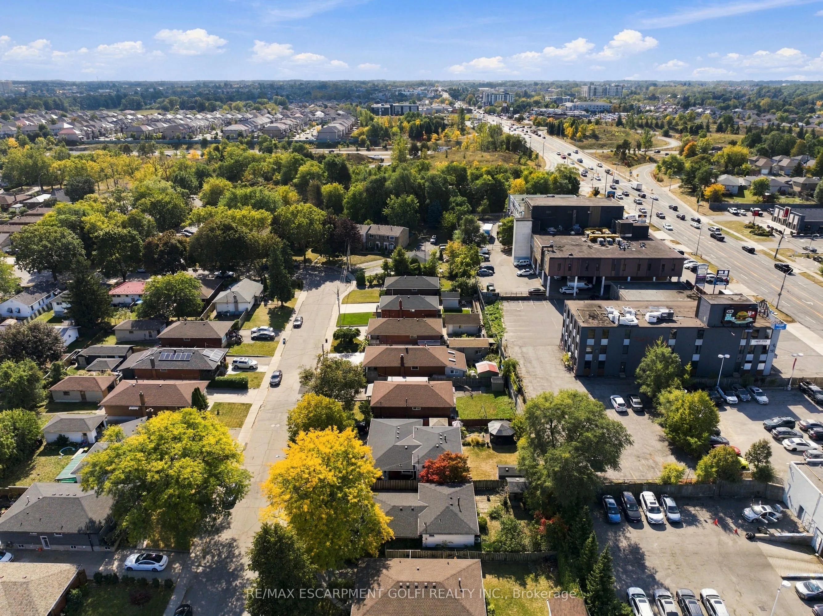 106 Victor Boulevard