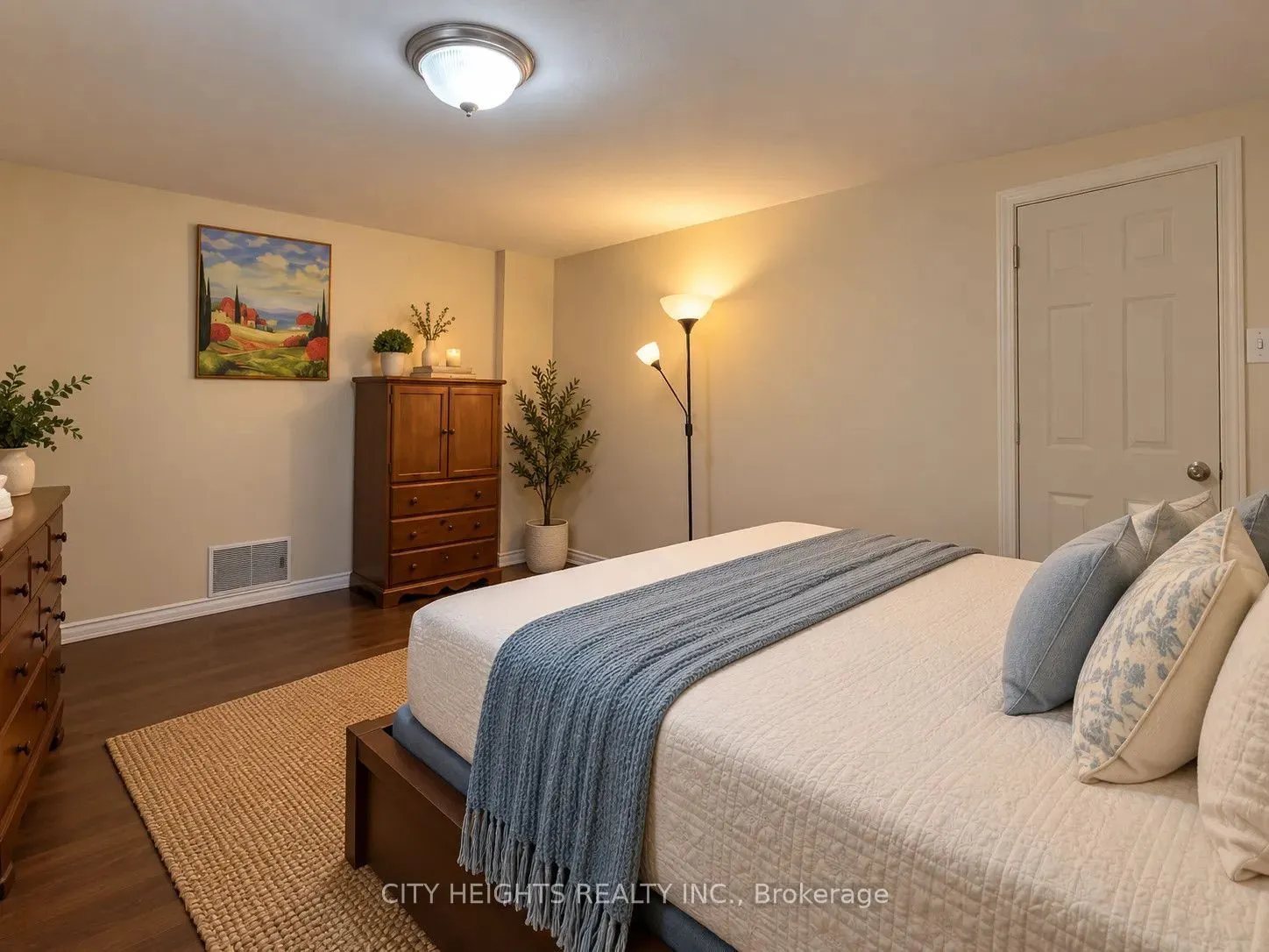176 Fennell Avenue E ##2