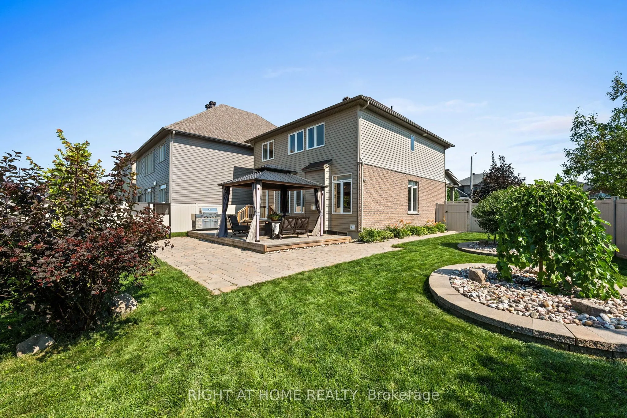 525 PEERLESS Street