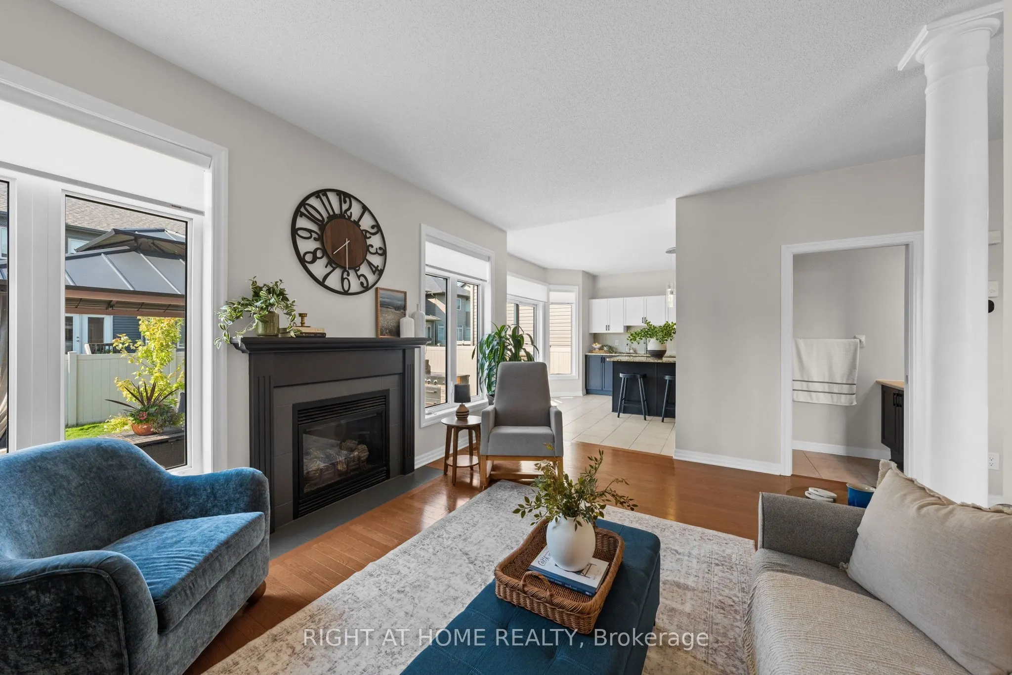 525 PEERLESS Street