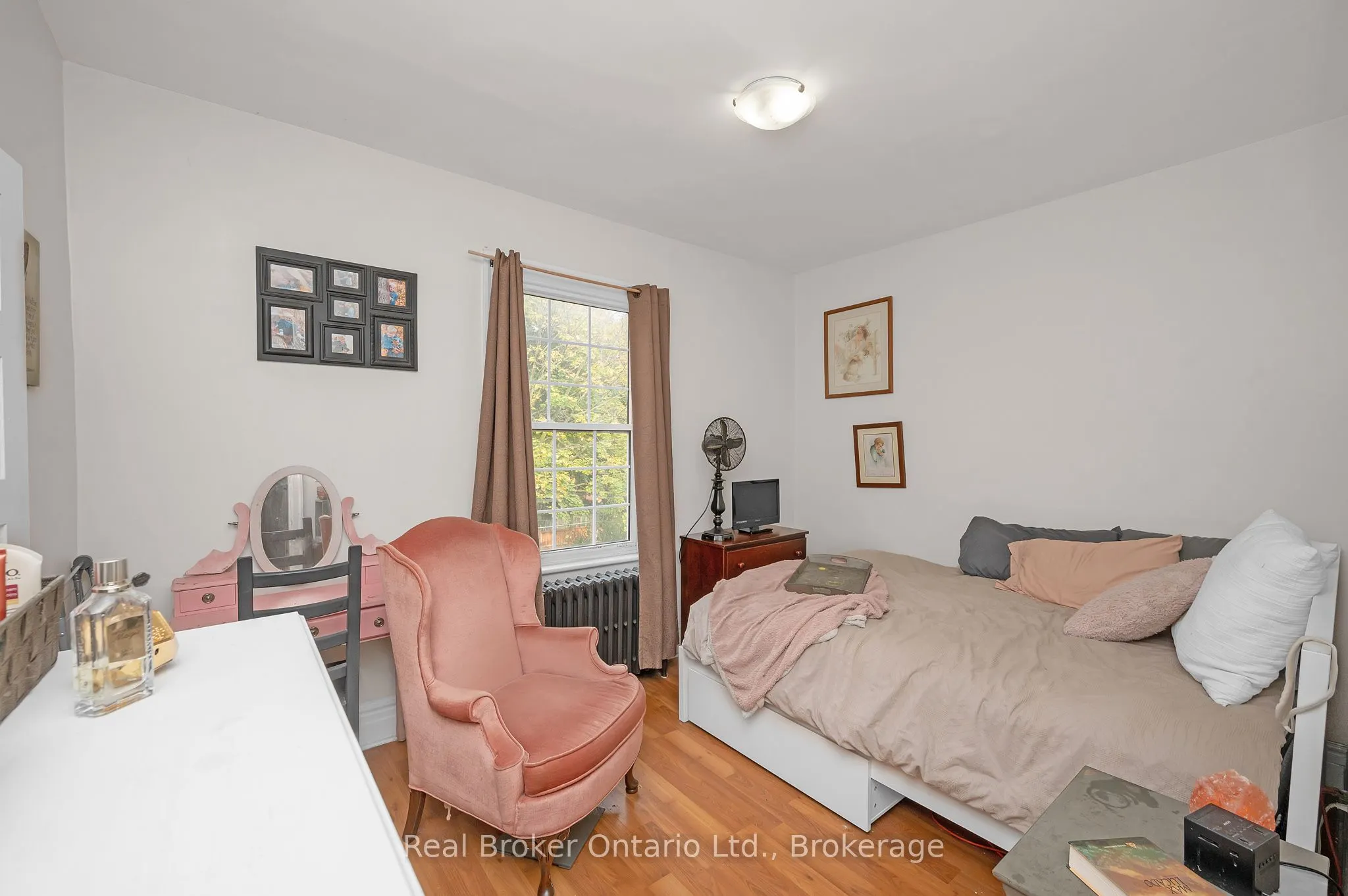 117 Fairleigh Avenue S