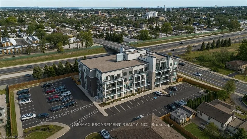 120 Springvalley Centre #107
