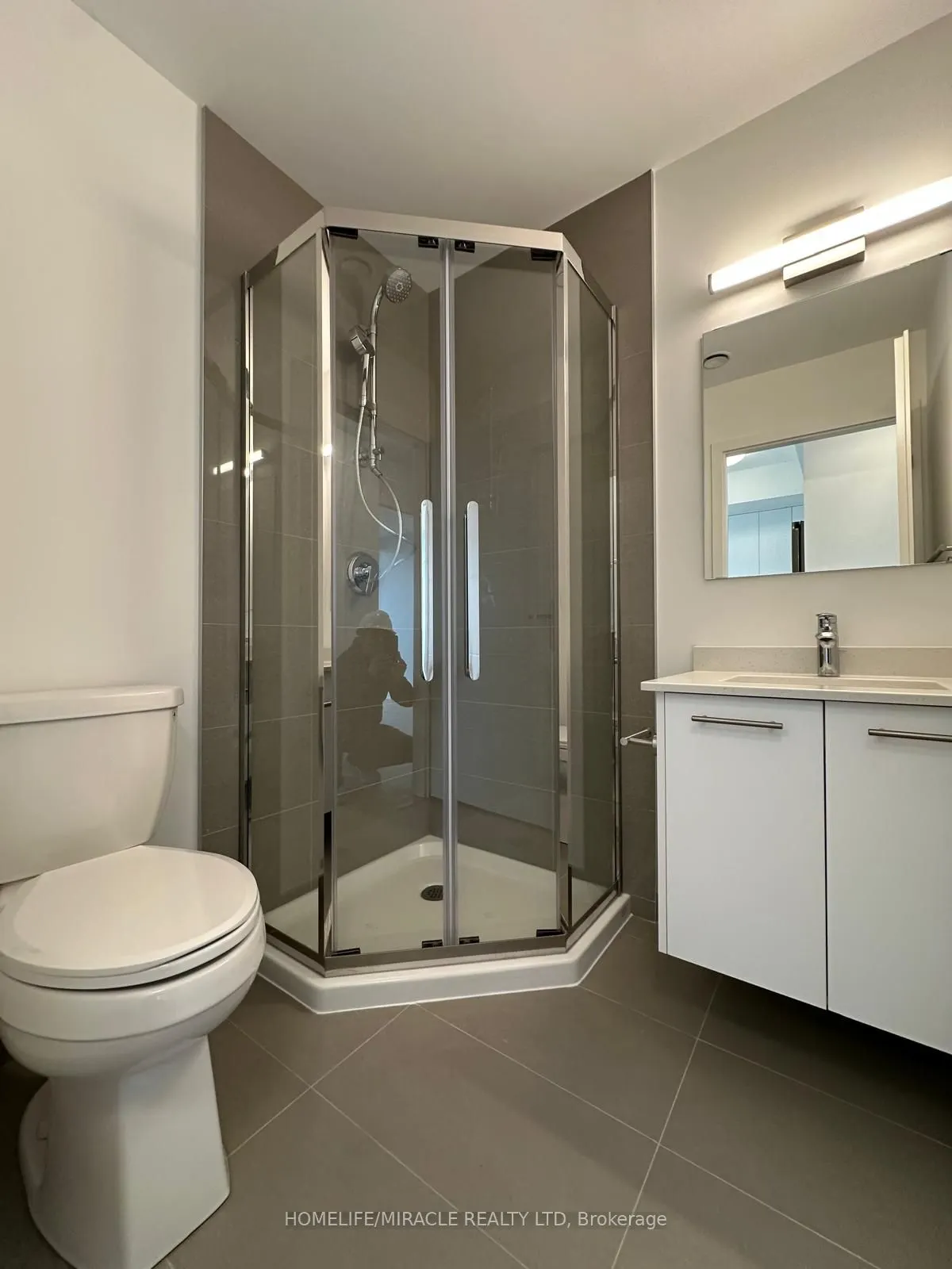 30 Francis Street S #908