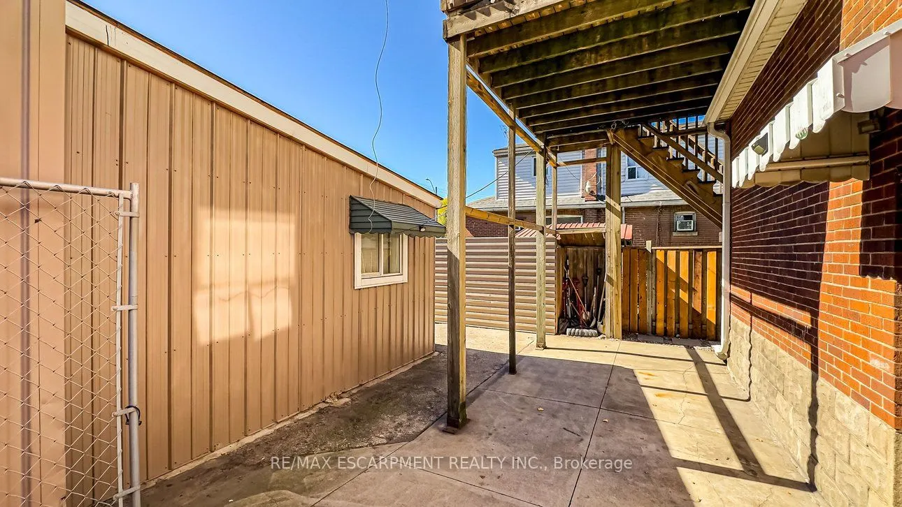 548 Beach Road