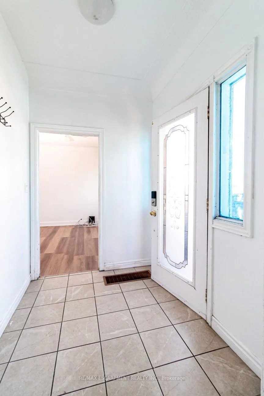 548 Beach Road
