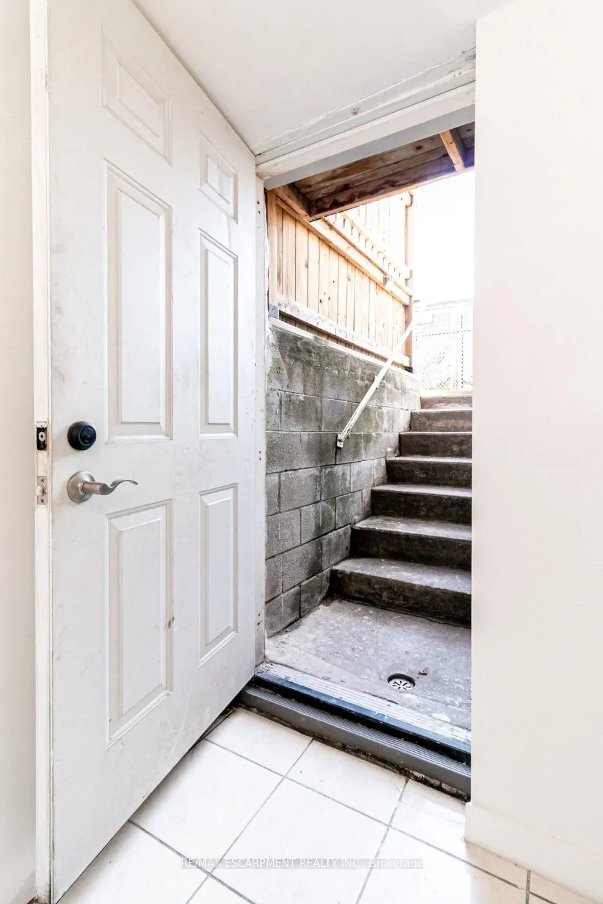 548 Beach Road