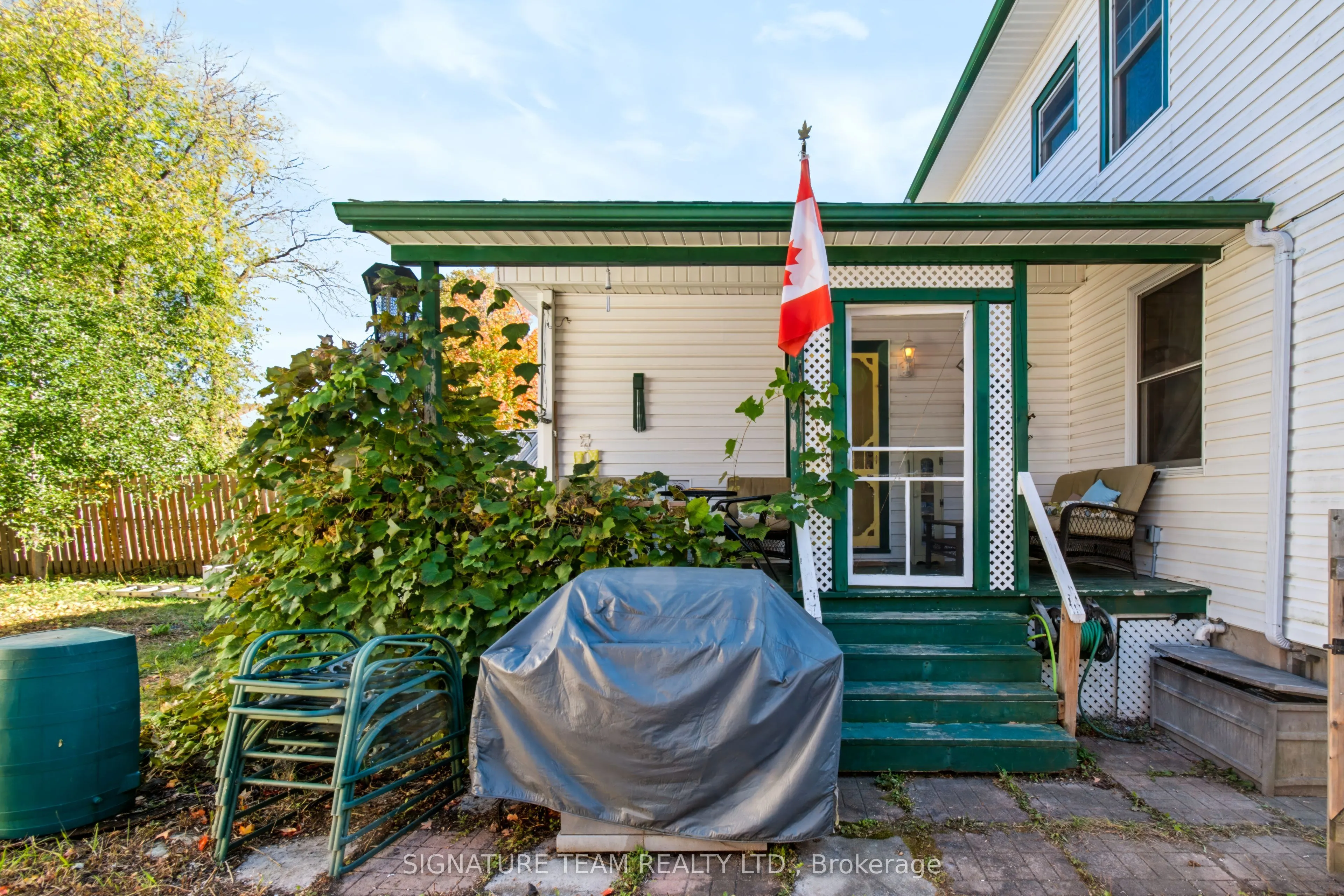43 Bank Street S