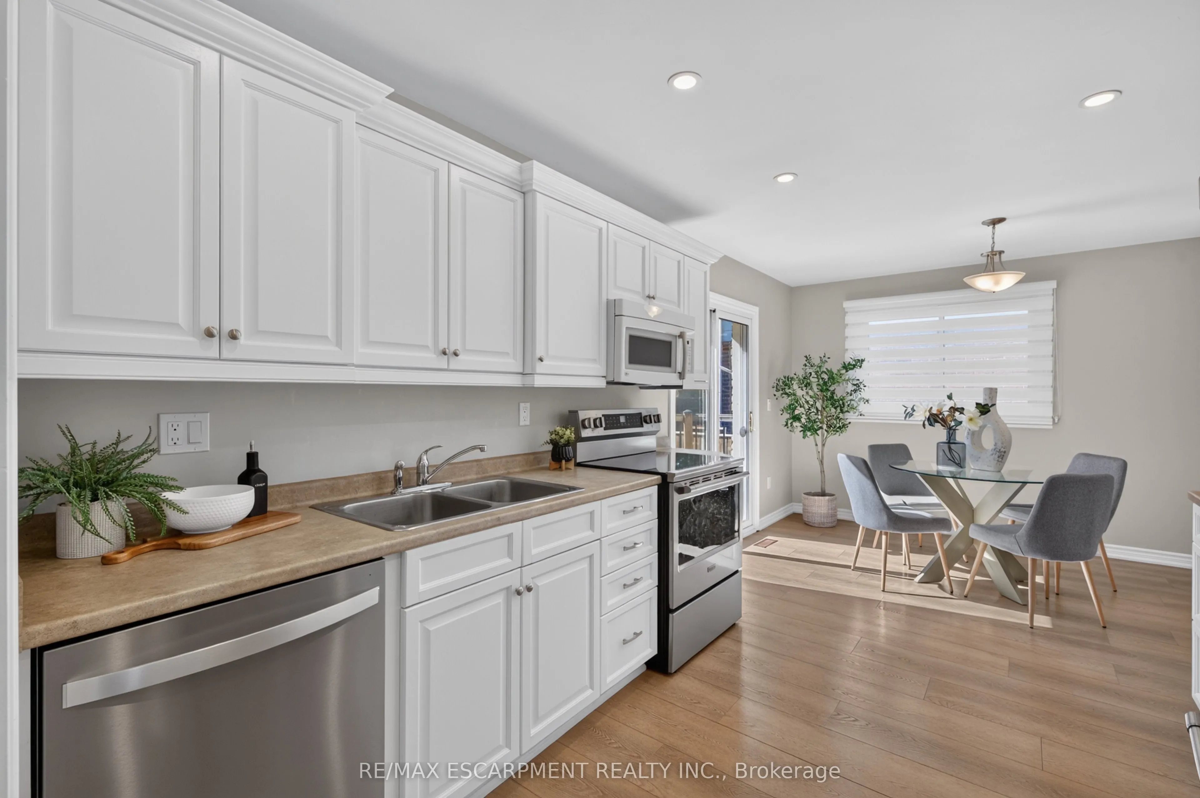 7 Fern Avenue