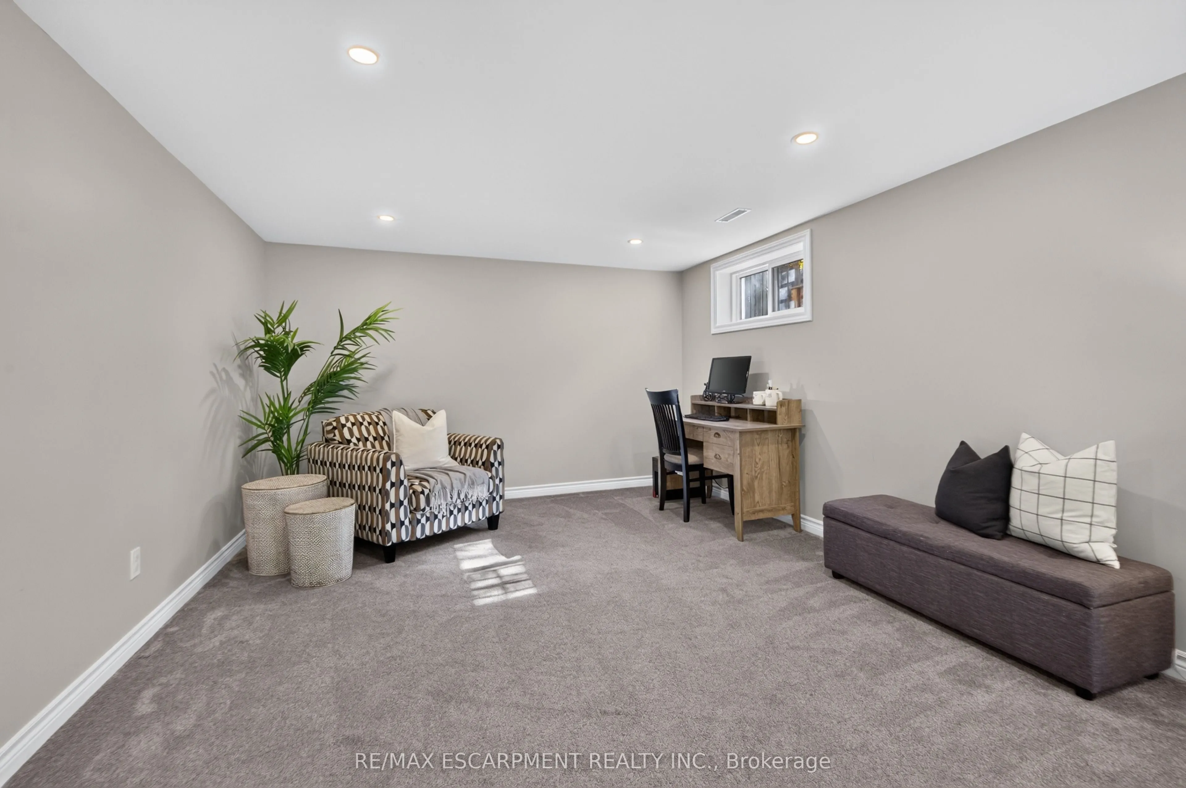 7 Fern Avenue