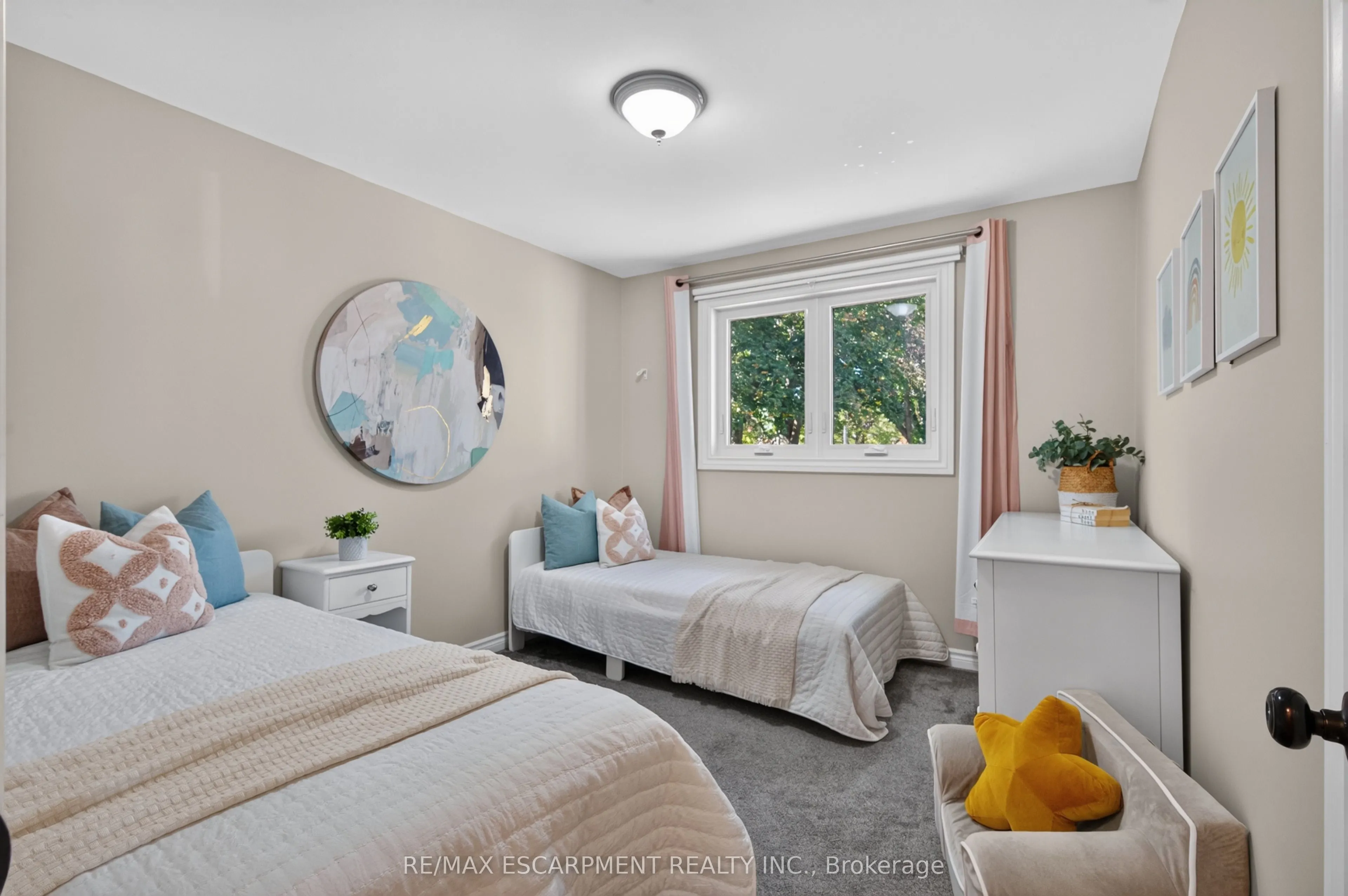 7 Fern Avenue