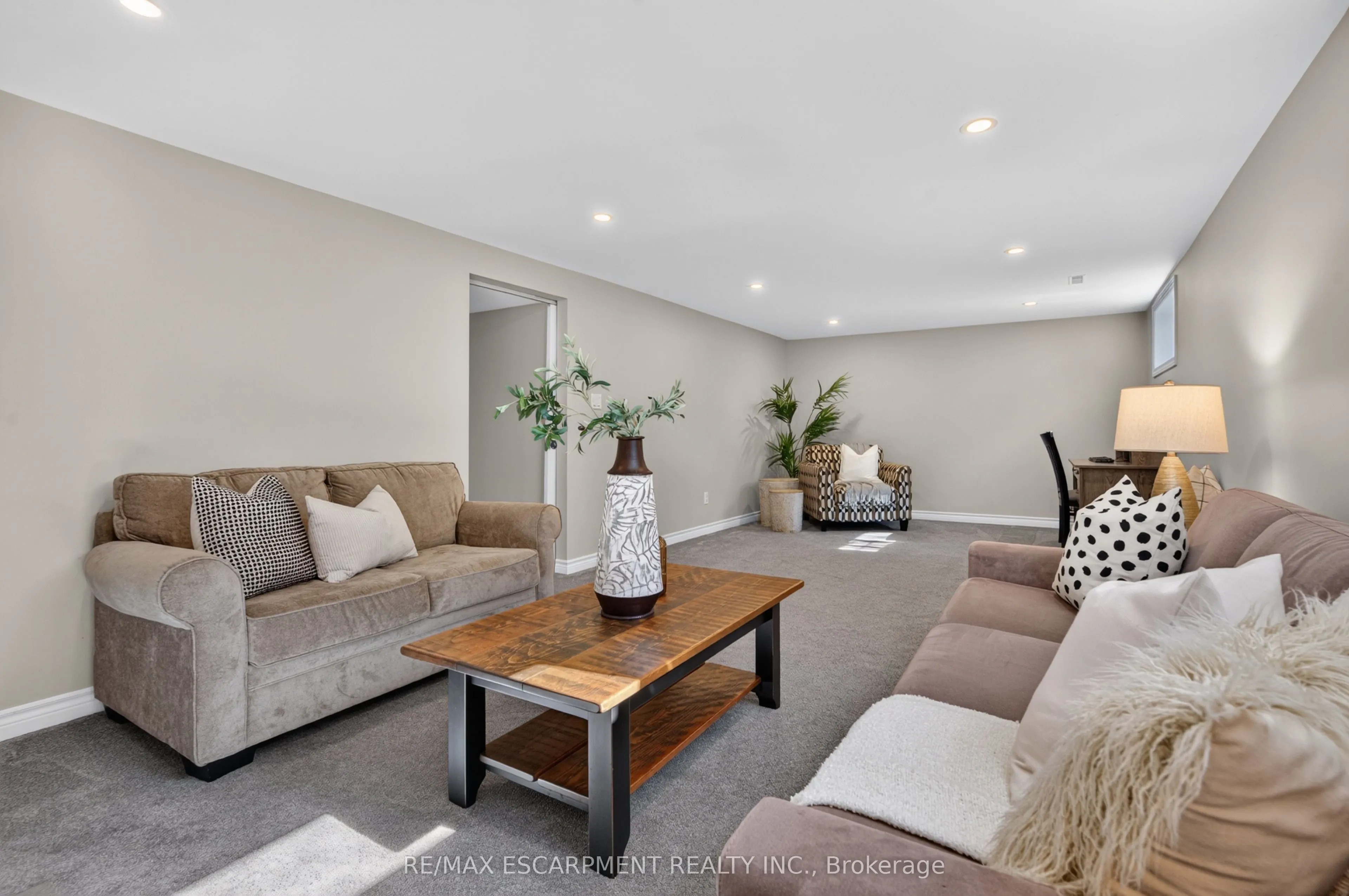 7 Fern Avenue