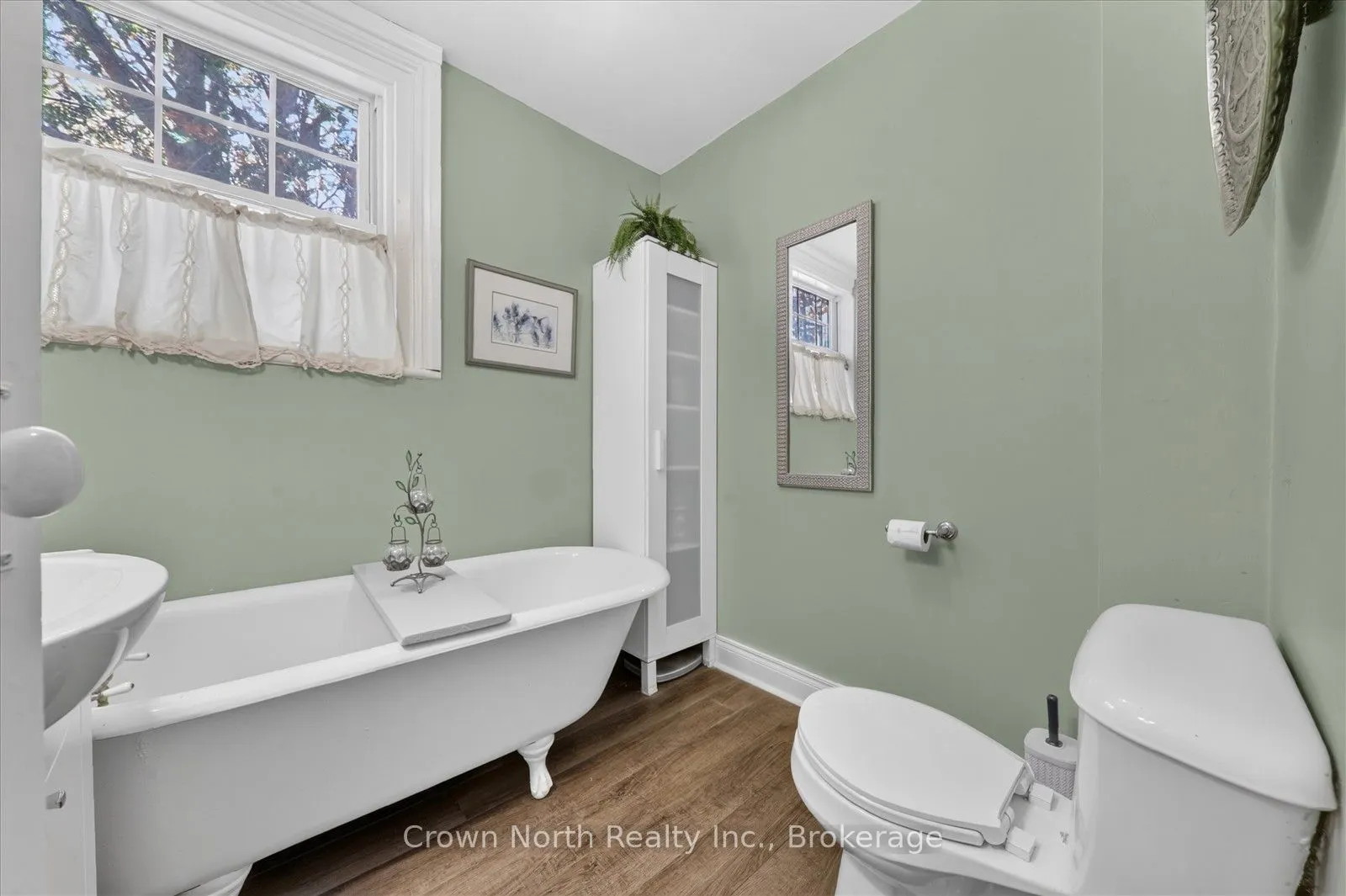 132 Glengarry Road