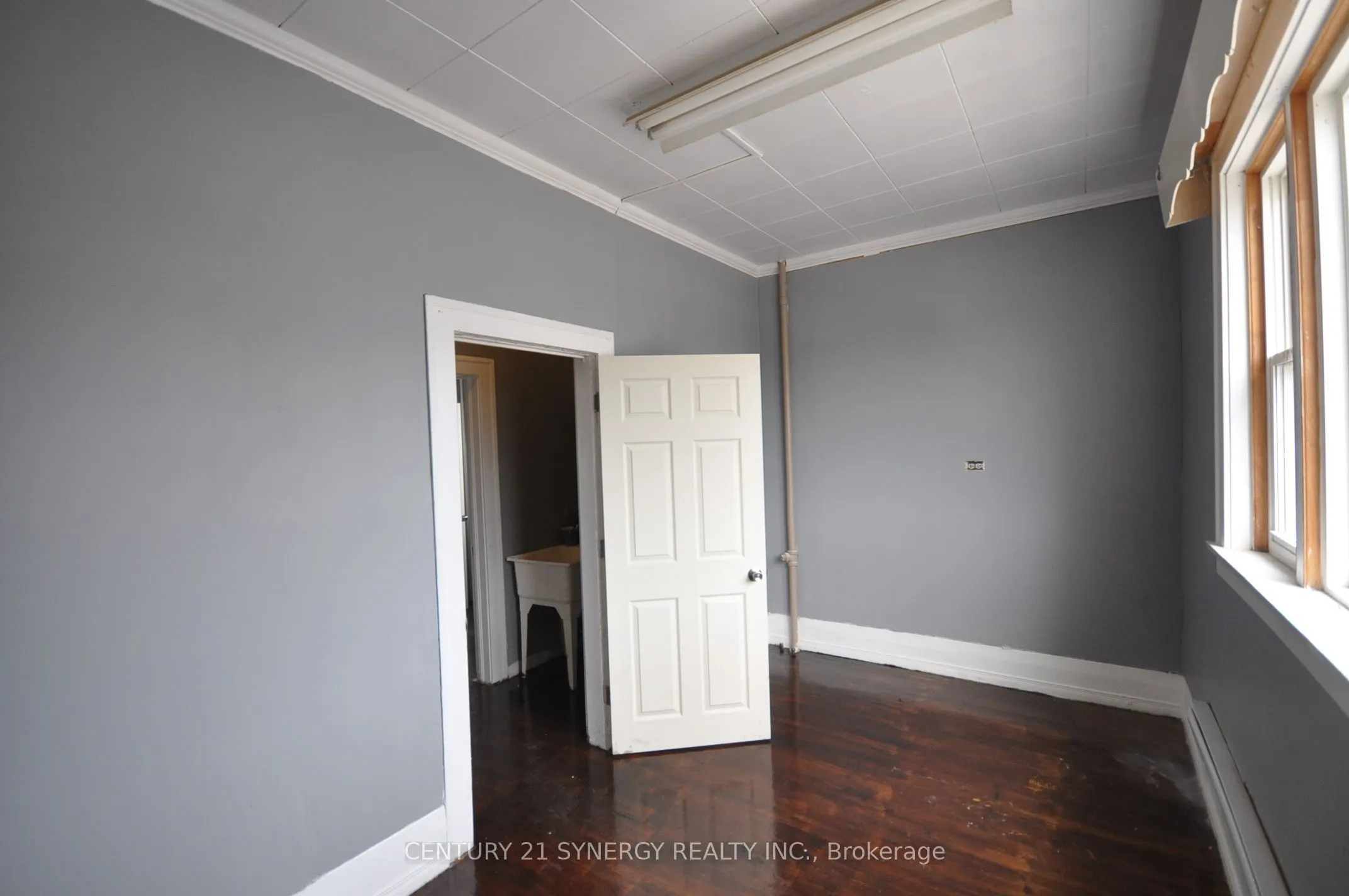 18 Beckwith Street N