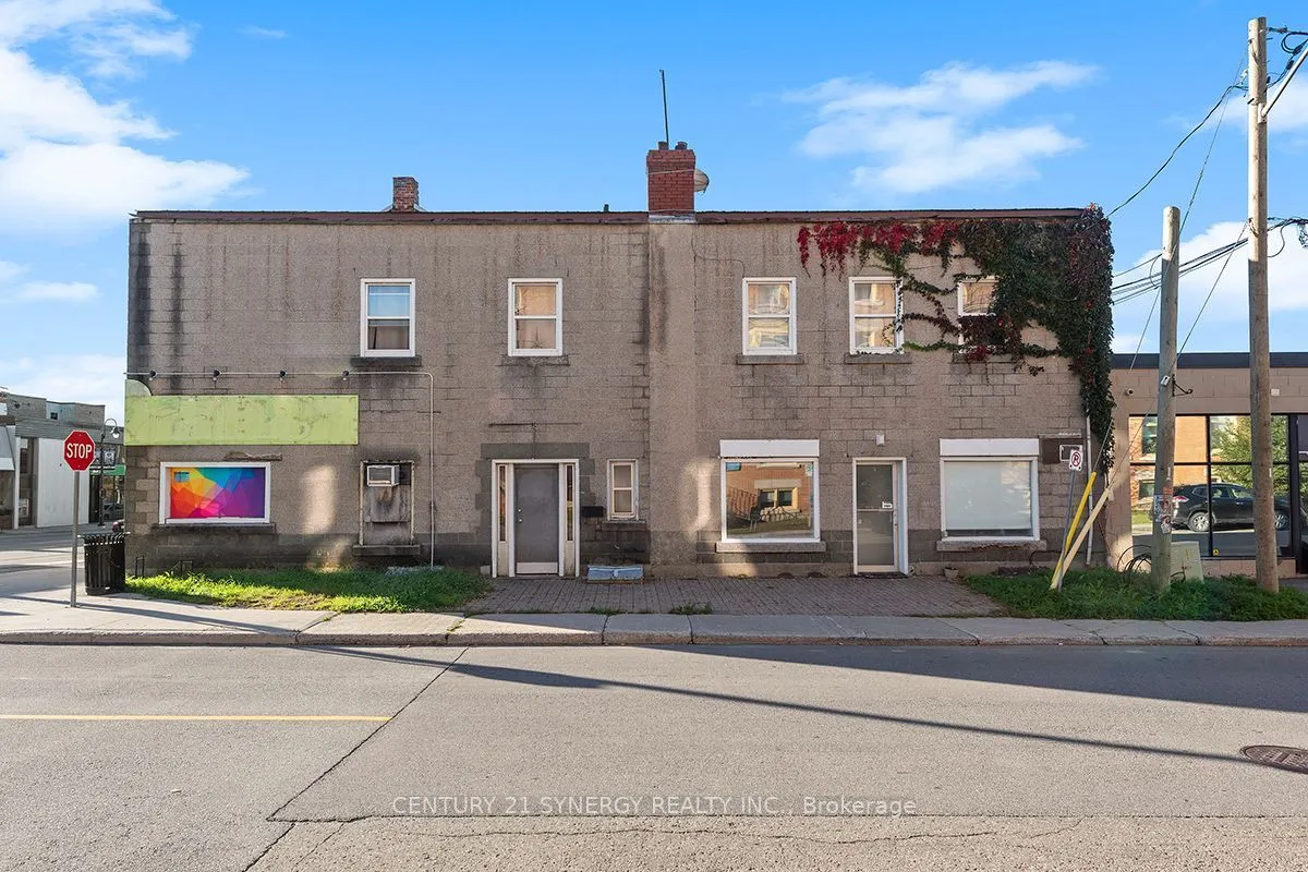 18 Beckwith Street N