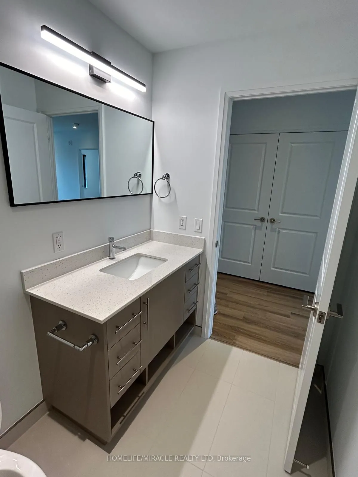 525 New Dundee Road #704