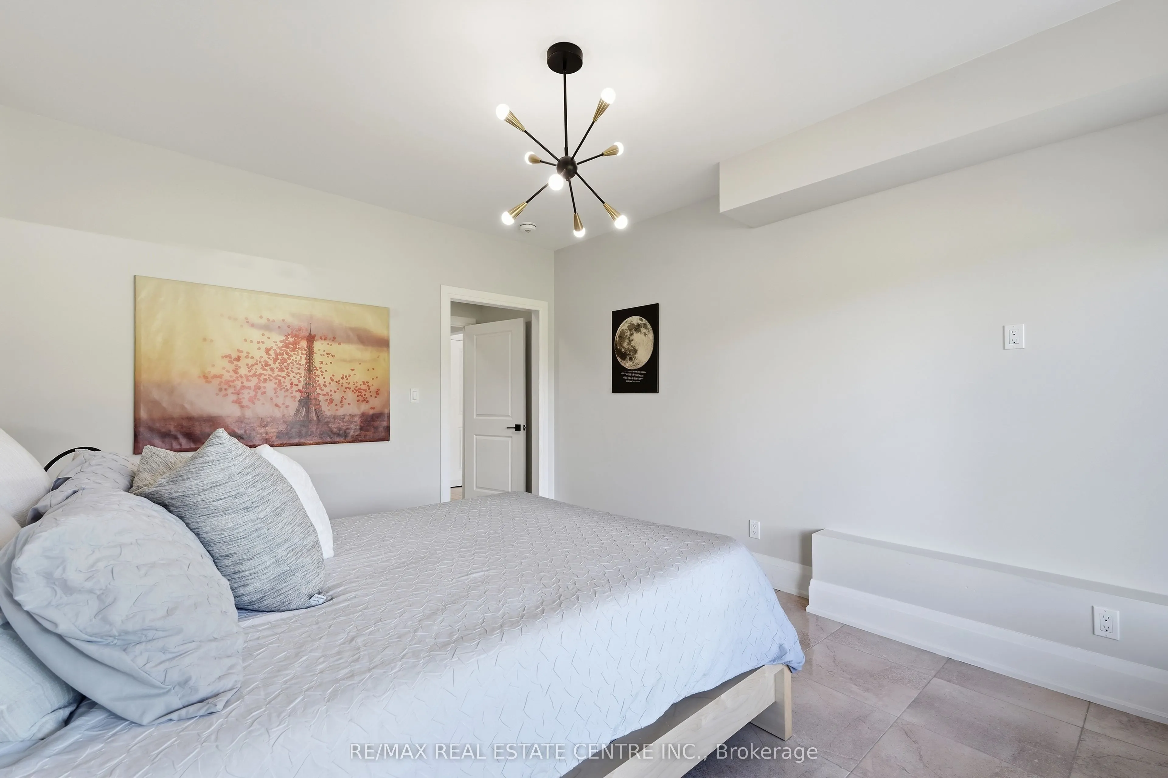 670 Bishopsgate Road #7