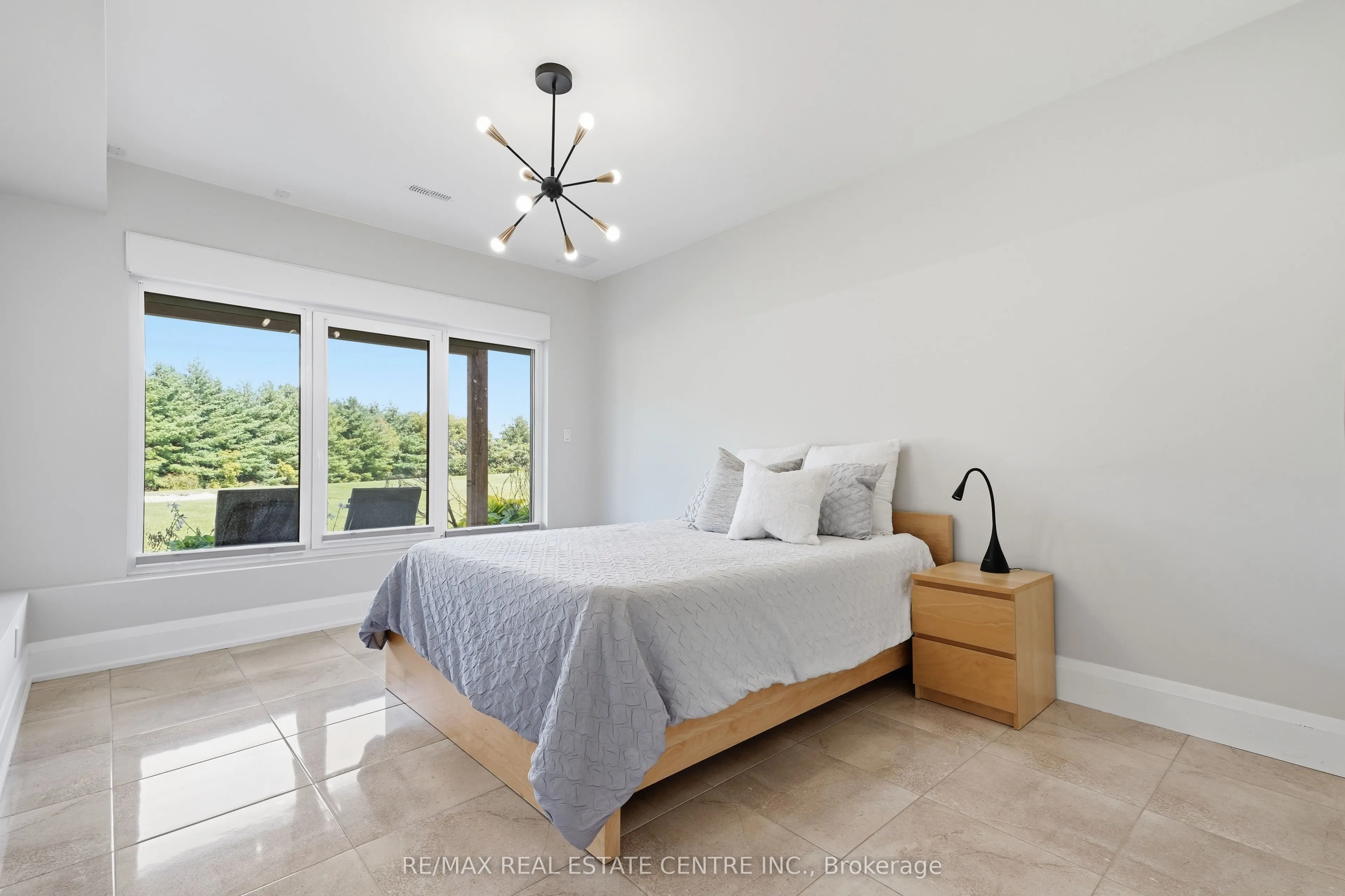 670 Bishopsgate Road #7