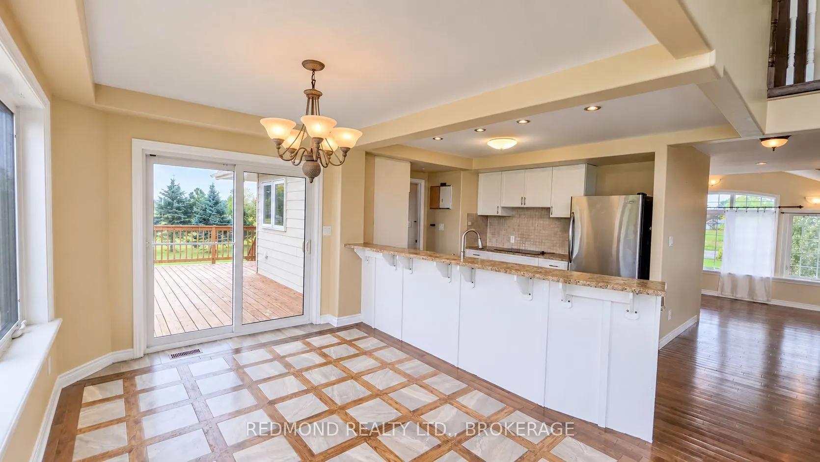 1461 English Way