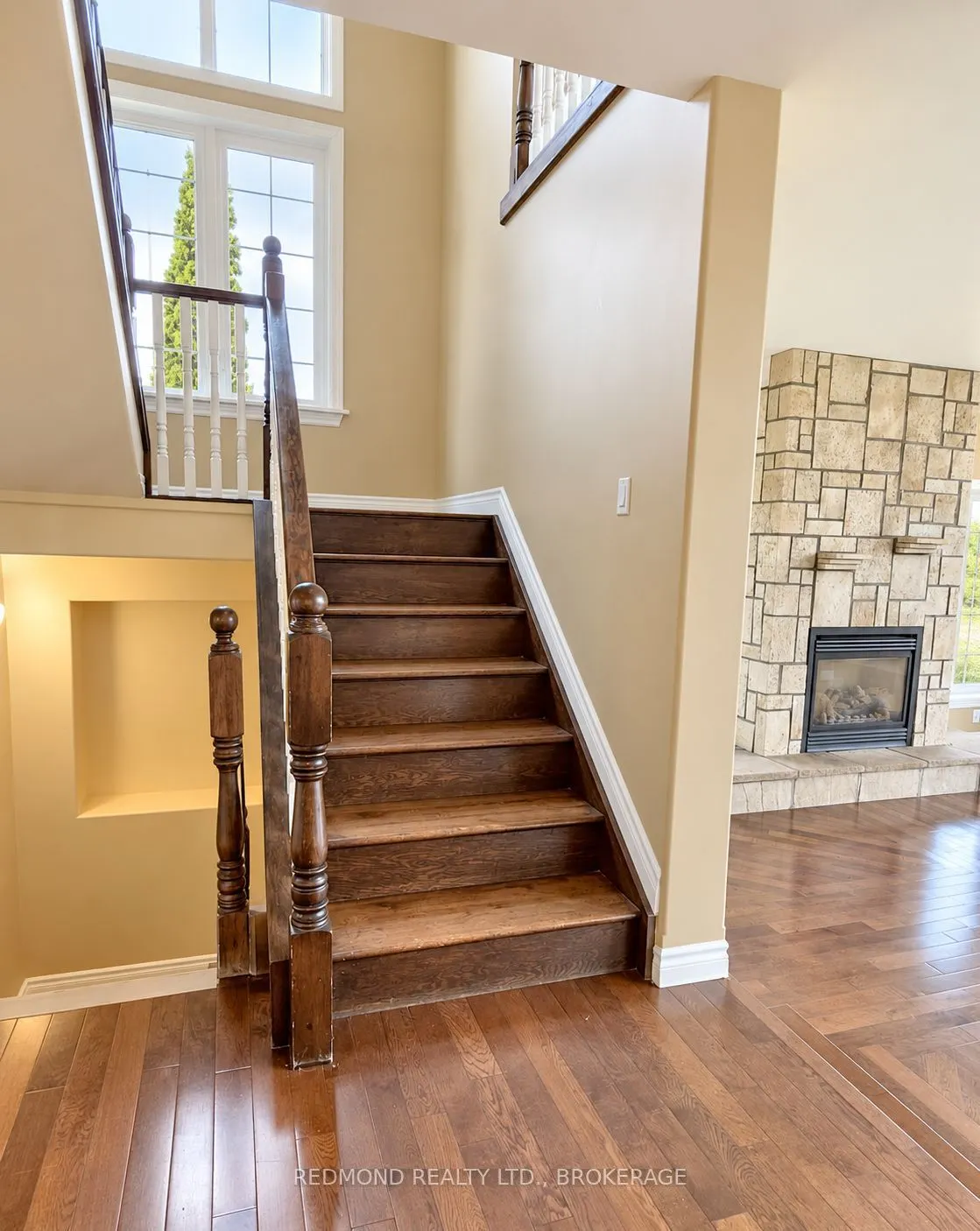 1461 English Way