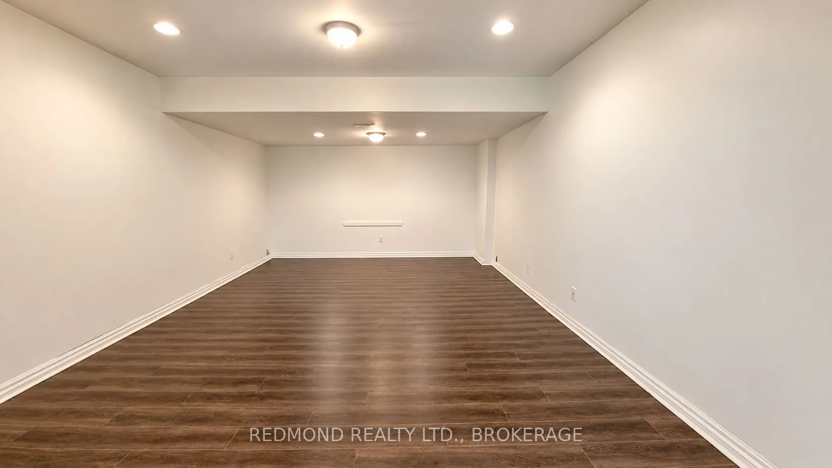 1461 English Way
