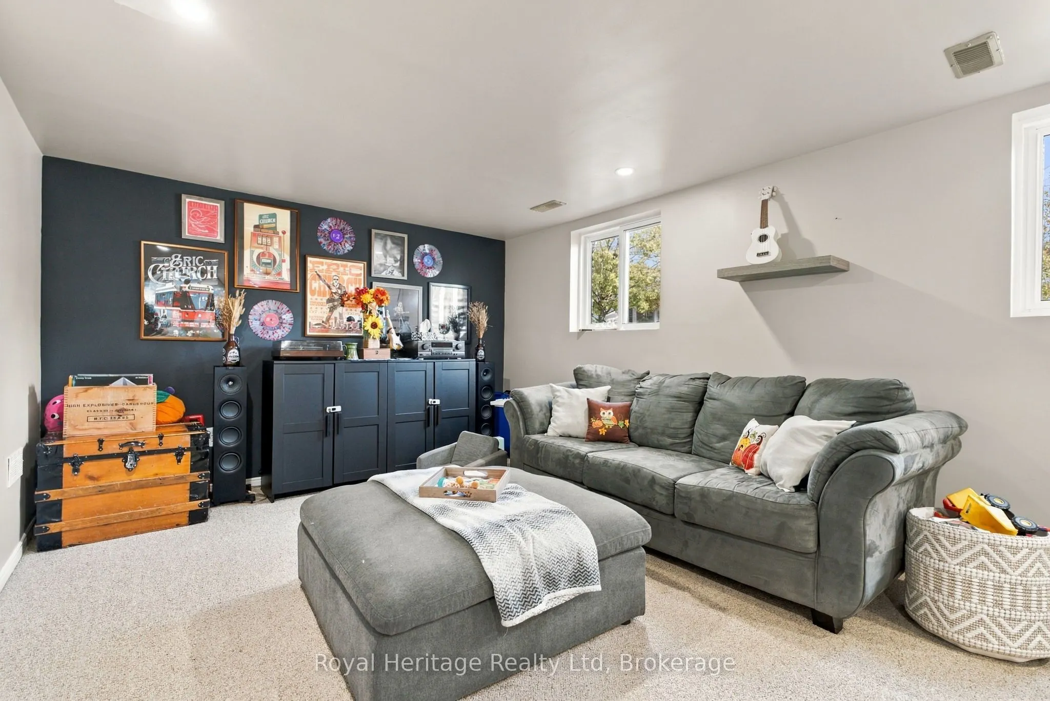 1533 Redwood Drive