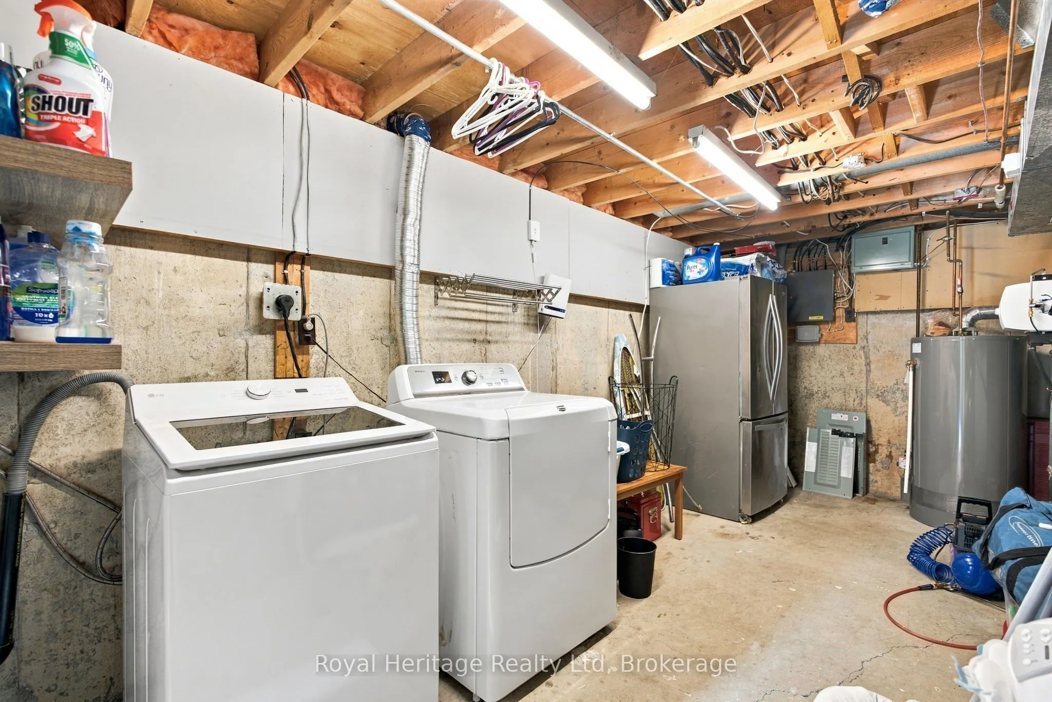 1533 Redwood Drive