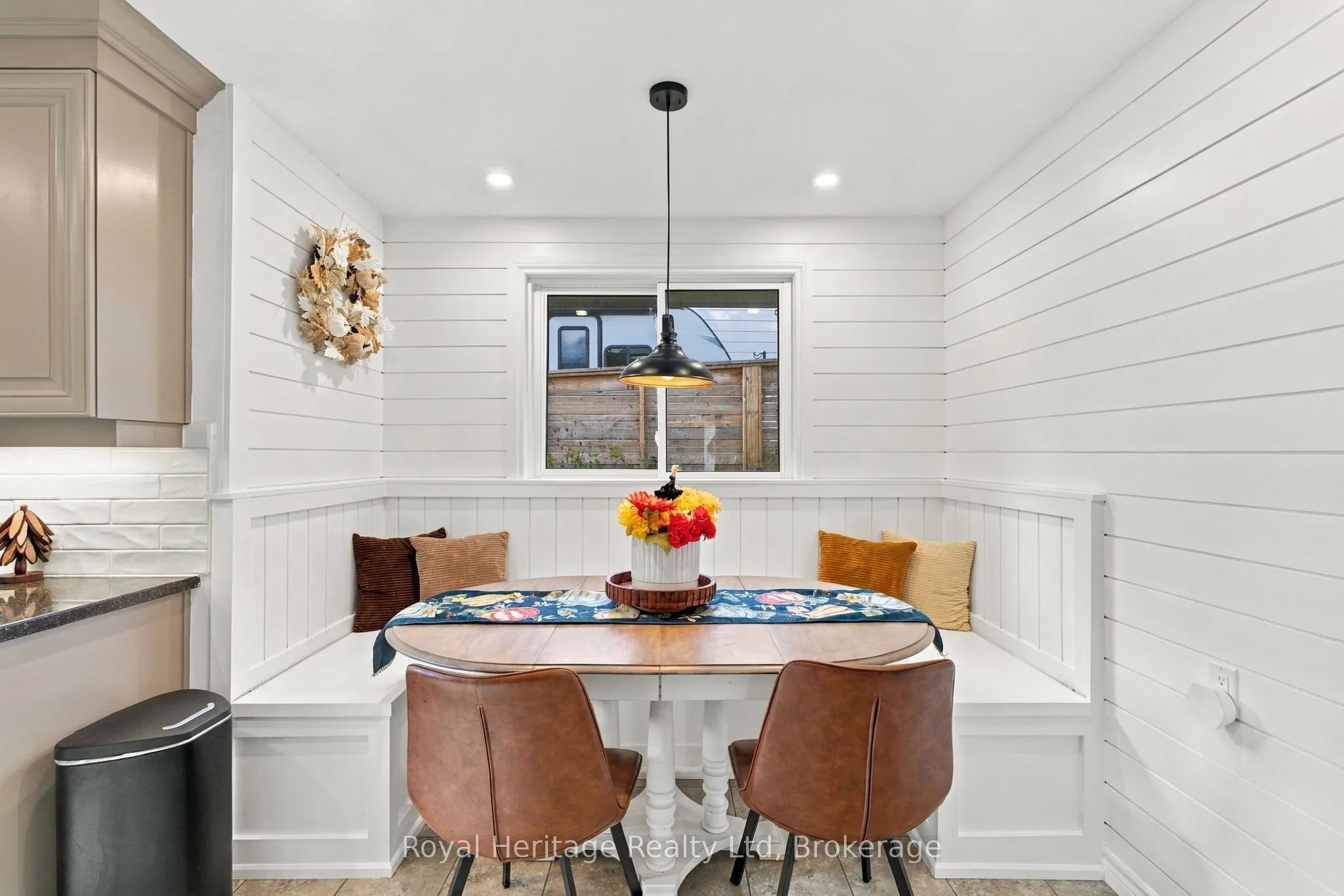1533 Redwood Drive