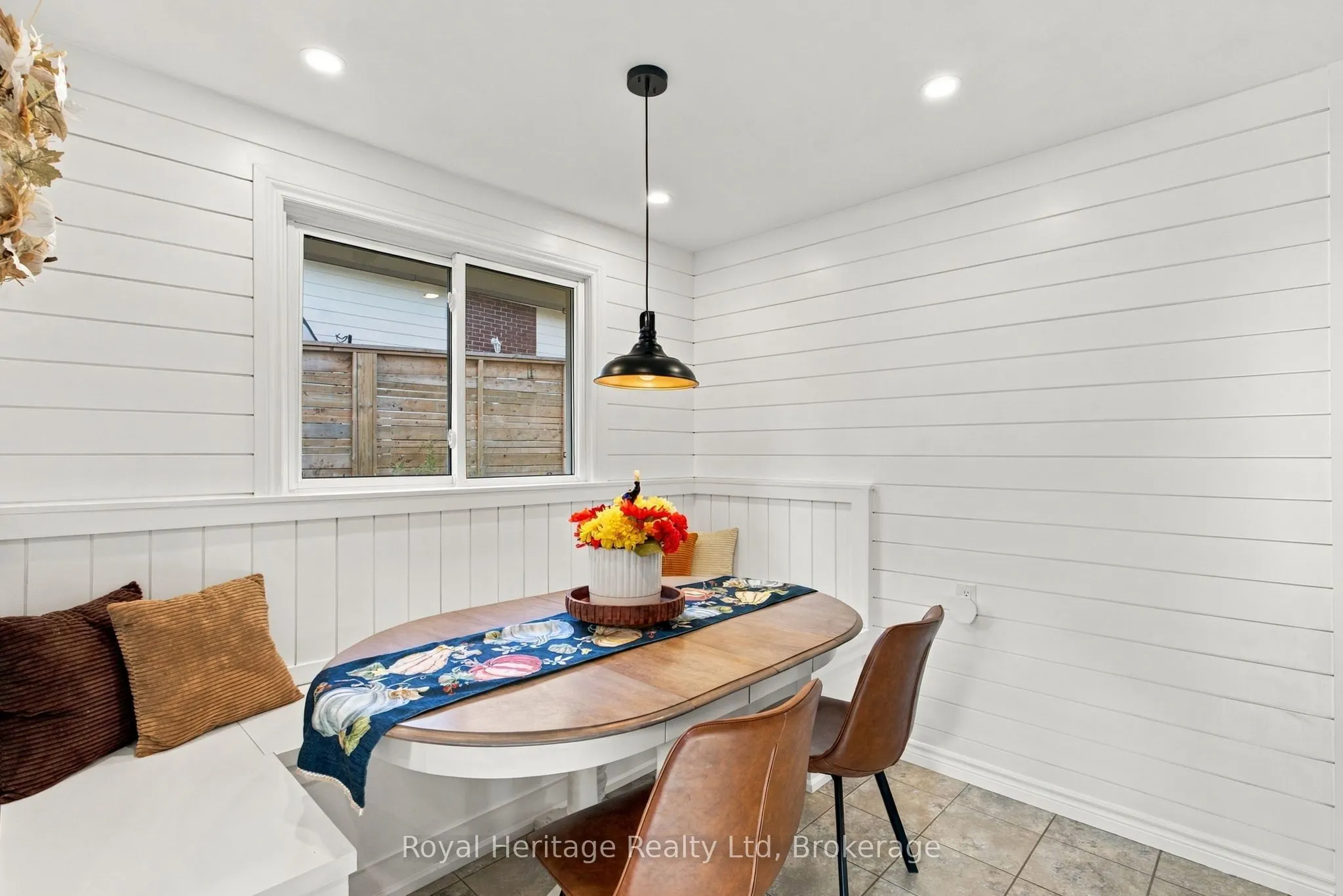 1533 Redwood Drive