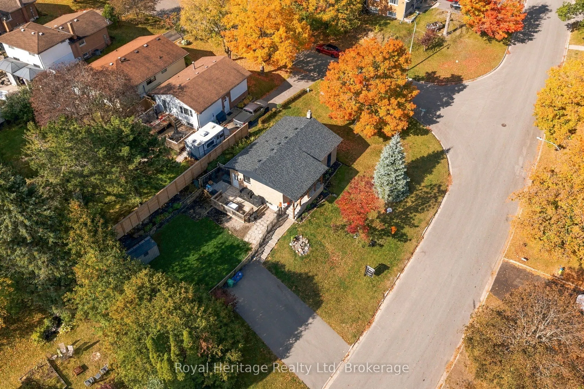 1533 Redwood Drive