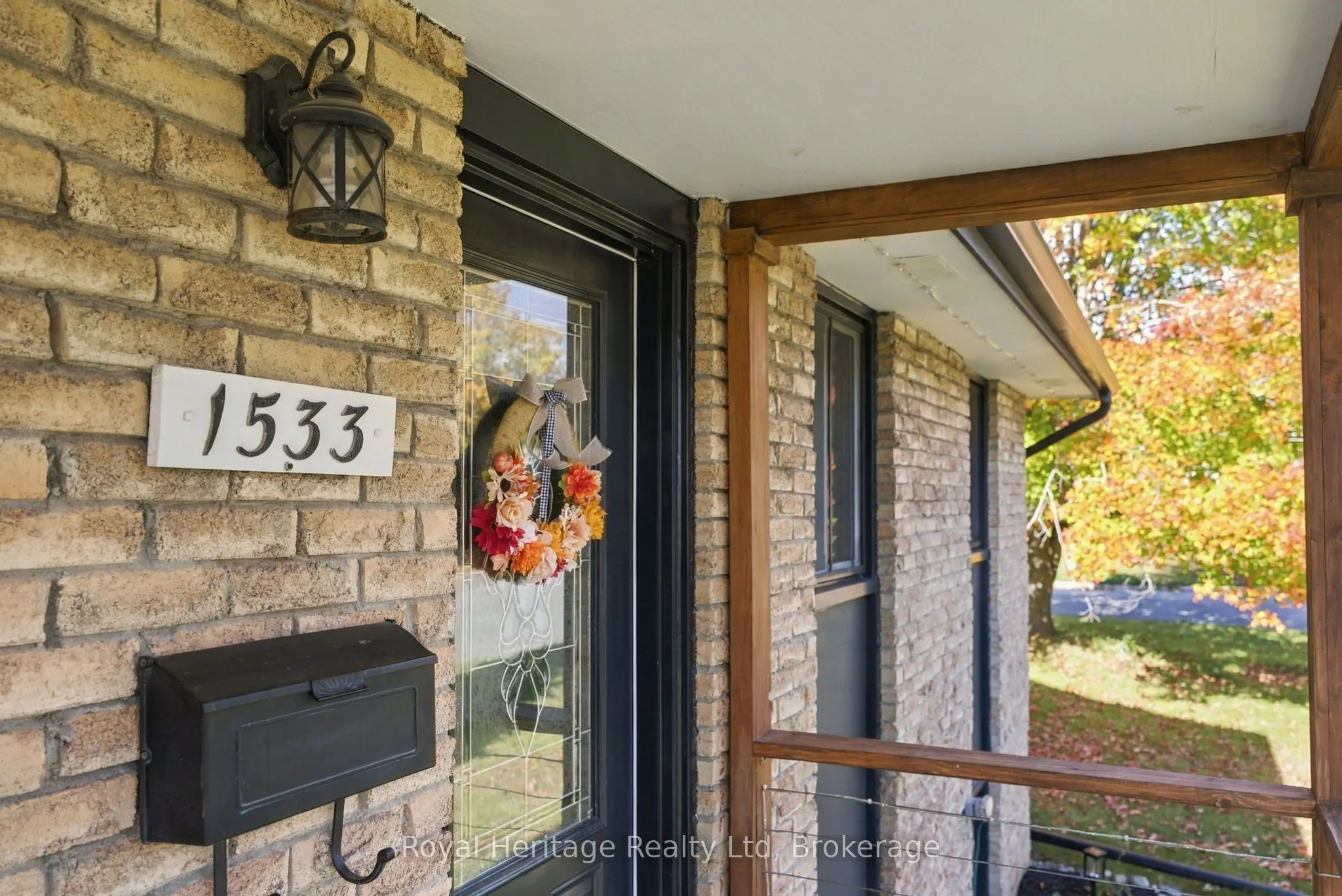 1533 Redwood Drive