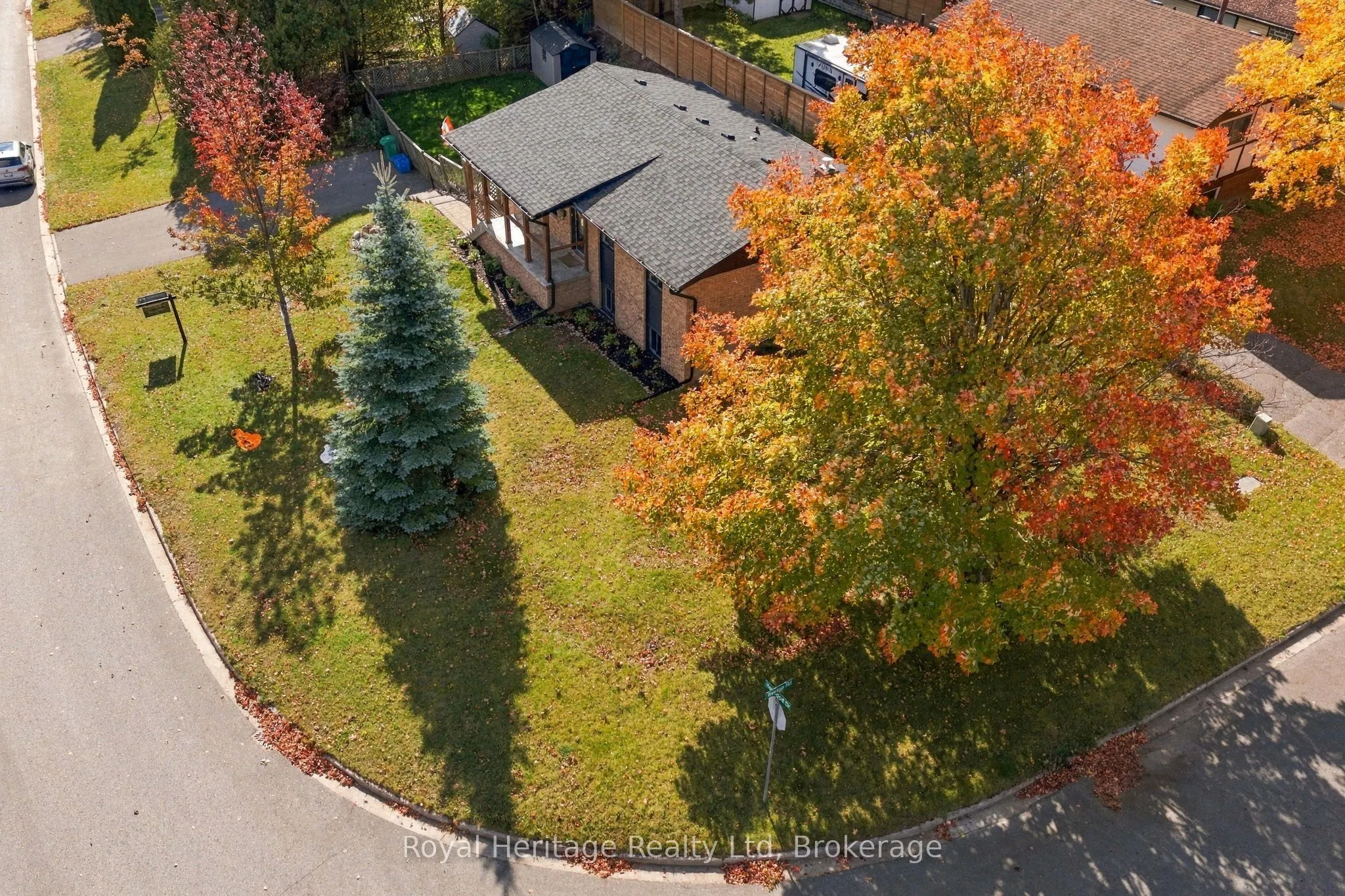 1533 Redwood Drive
