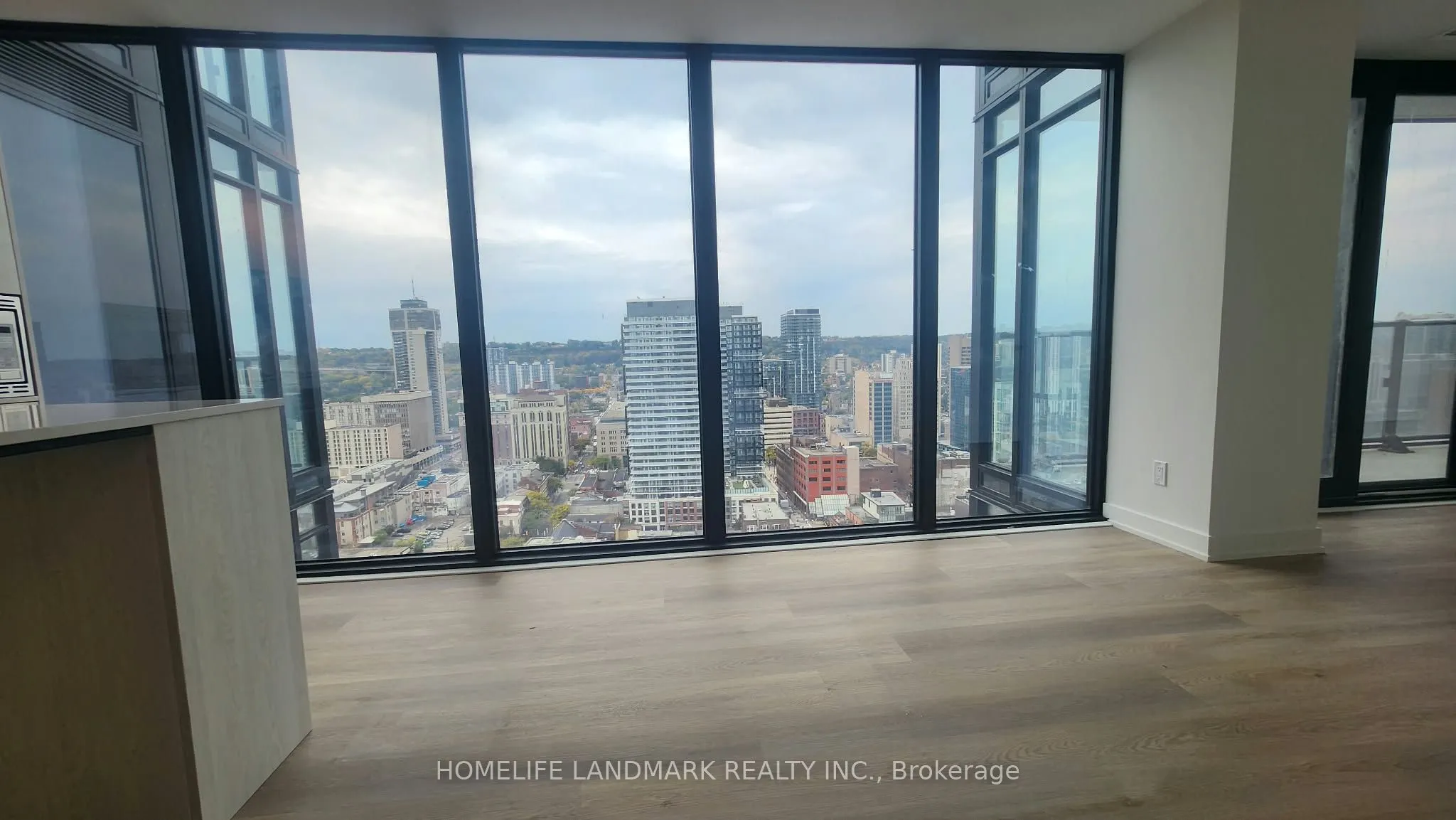 91 John Street N #2706