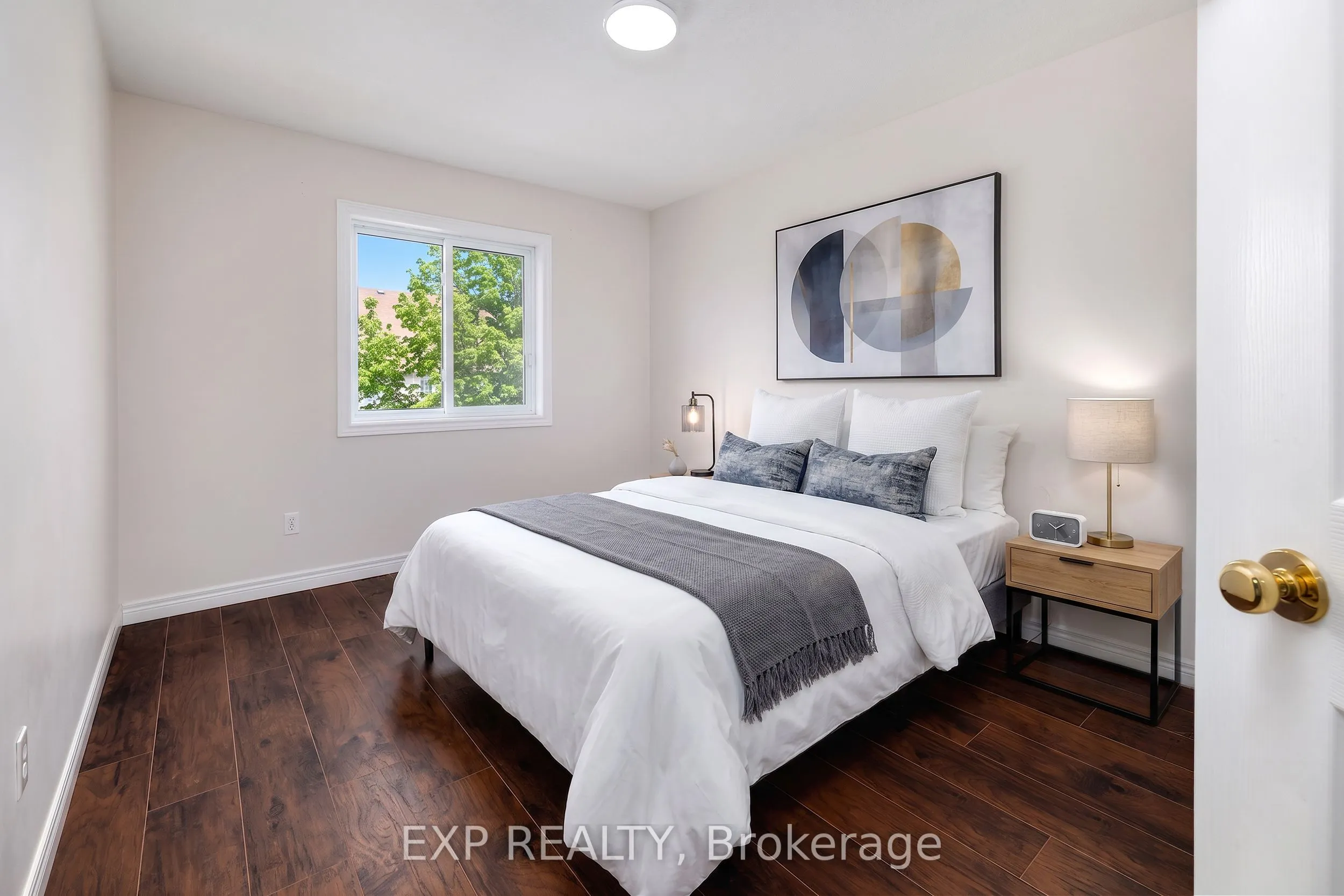 468 Doon Drive S #15