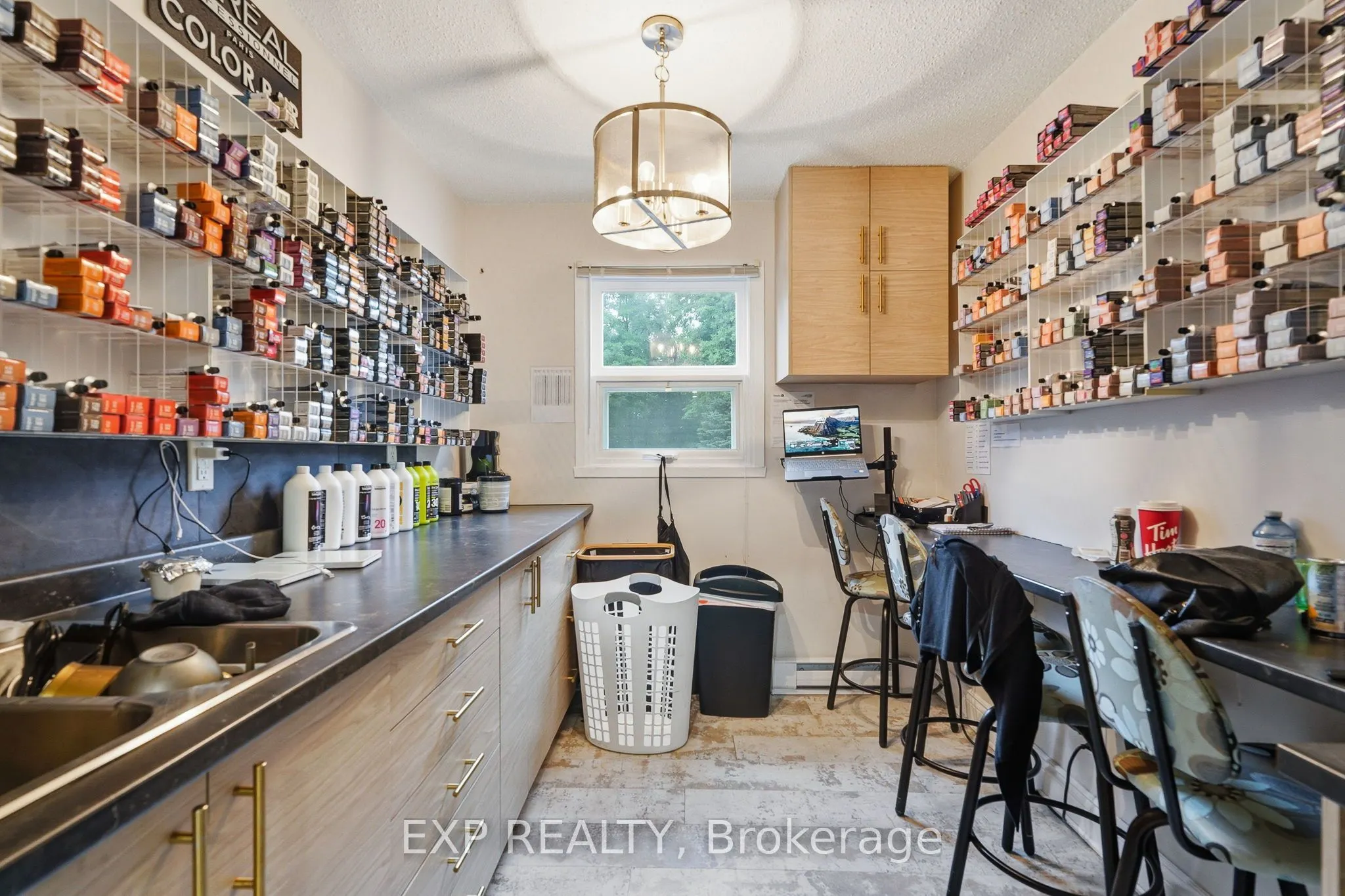 1380 LAURIER Street
