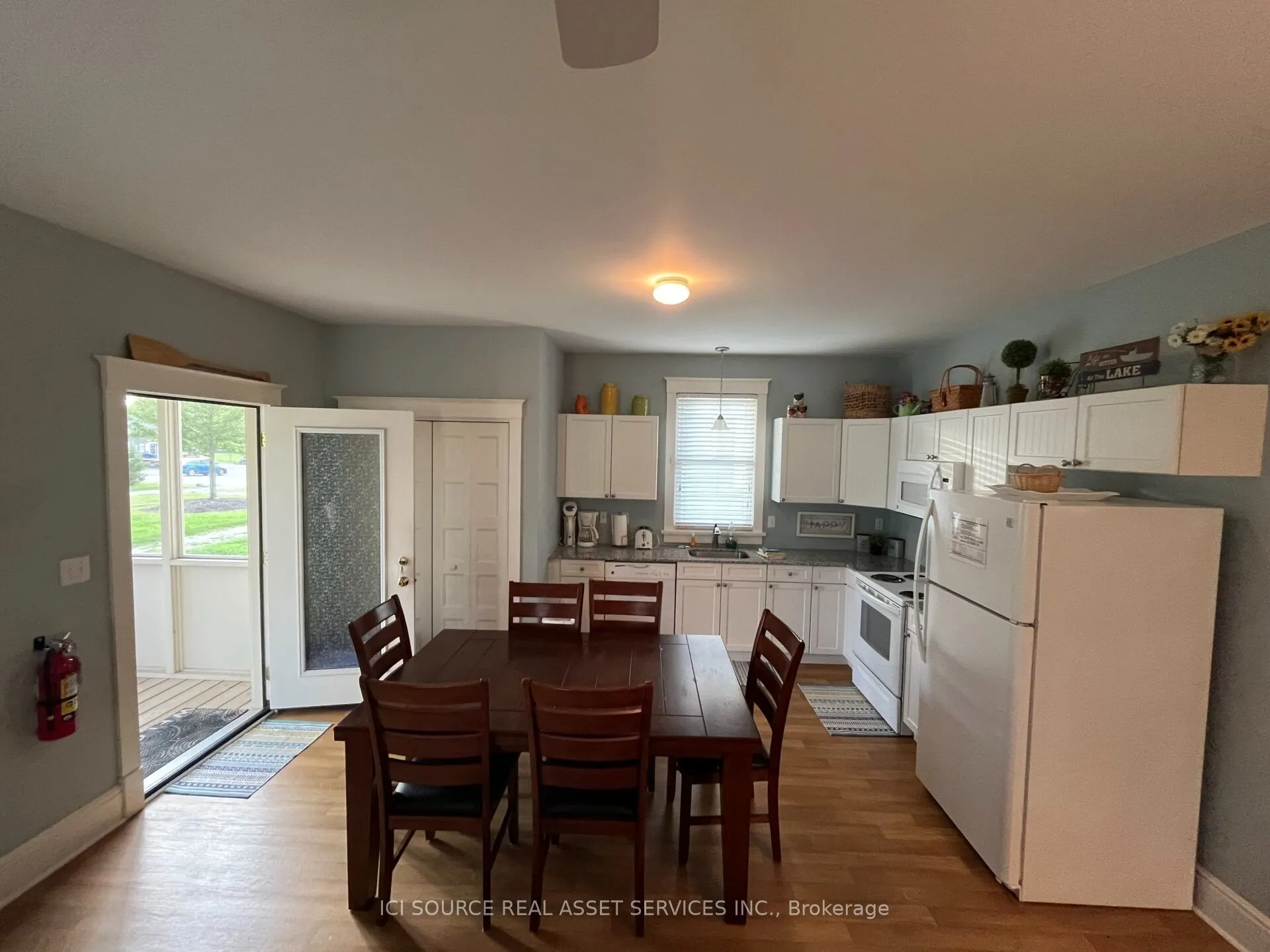 48 Meadow View Lane