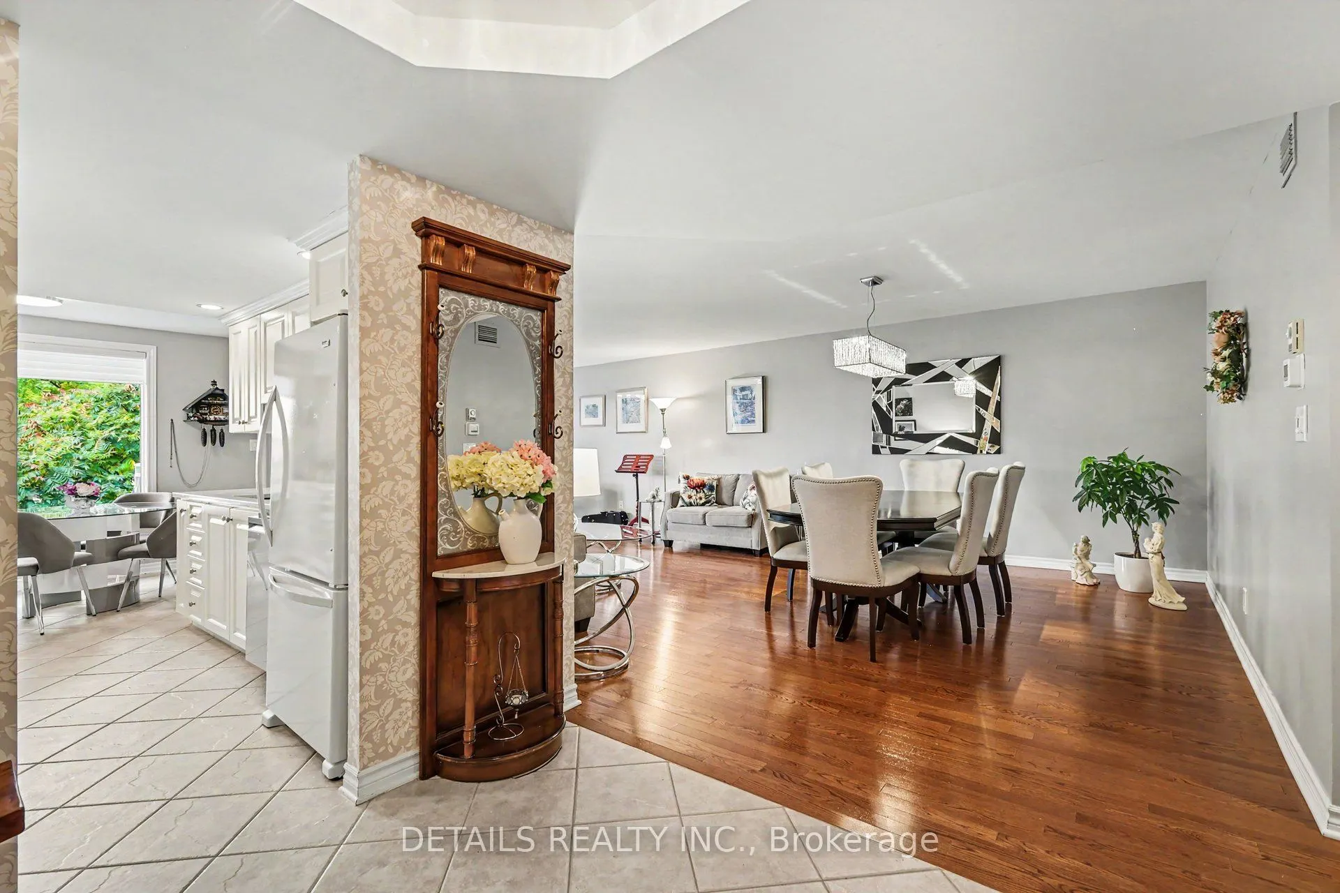 61 Robson Court #1D